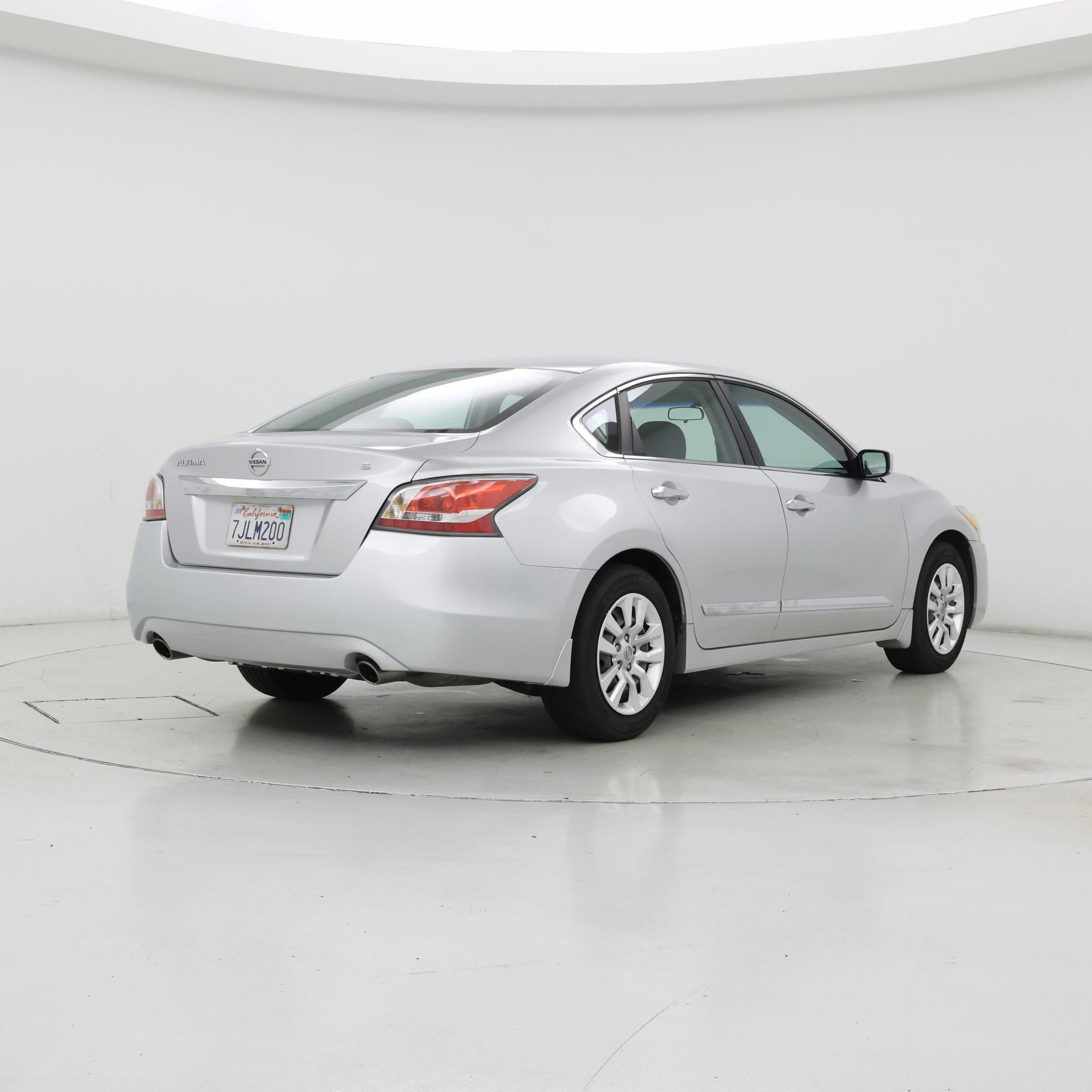 Thumbnail: 2015 Nissan Altima - 8