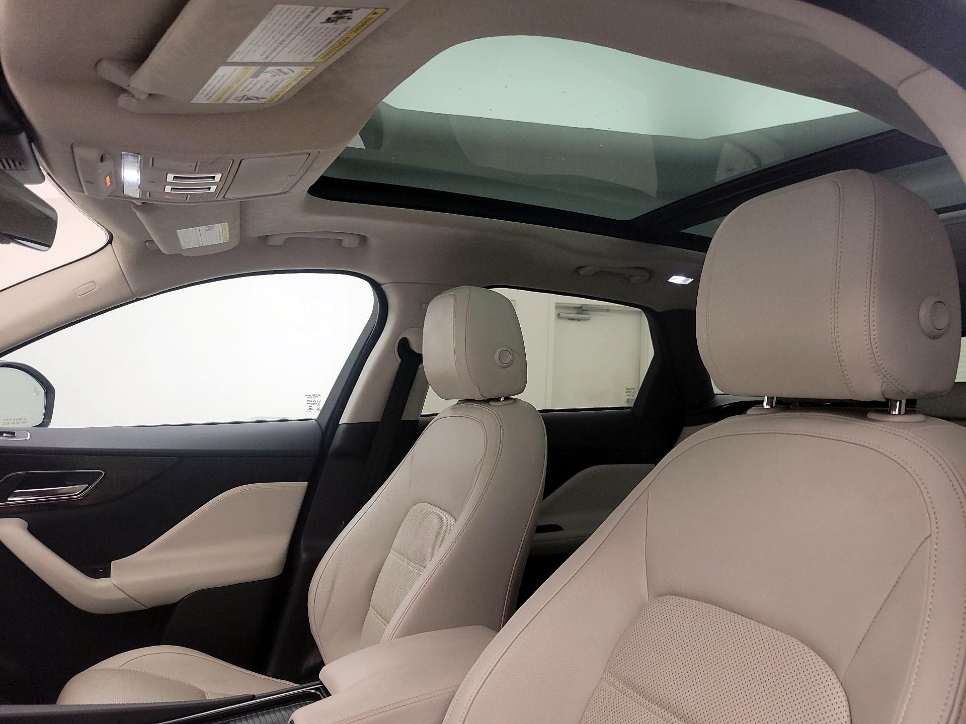 Thumbnail: 2020 Jaguar F-Pace - 19