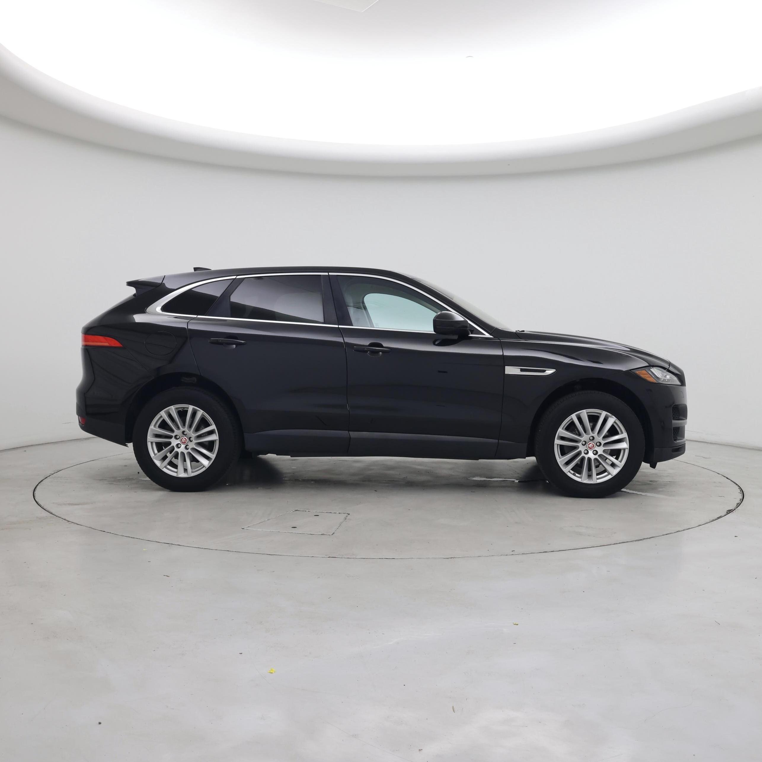 Thumbnail: 2020 Jaguar F-Pace - 7