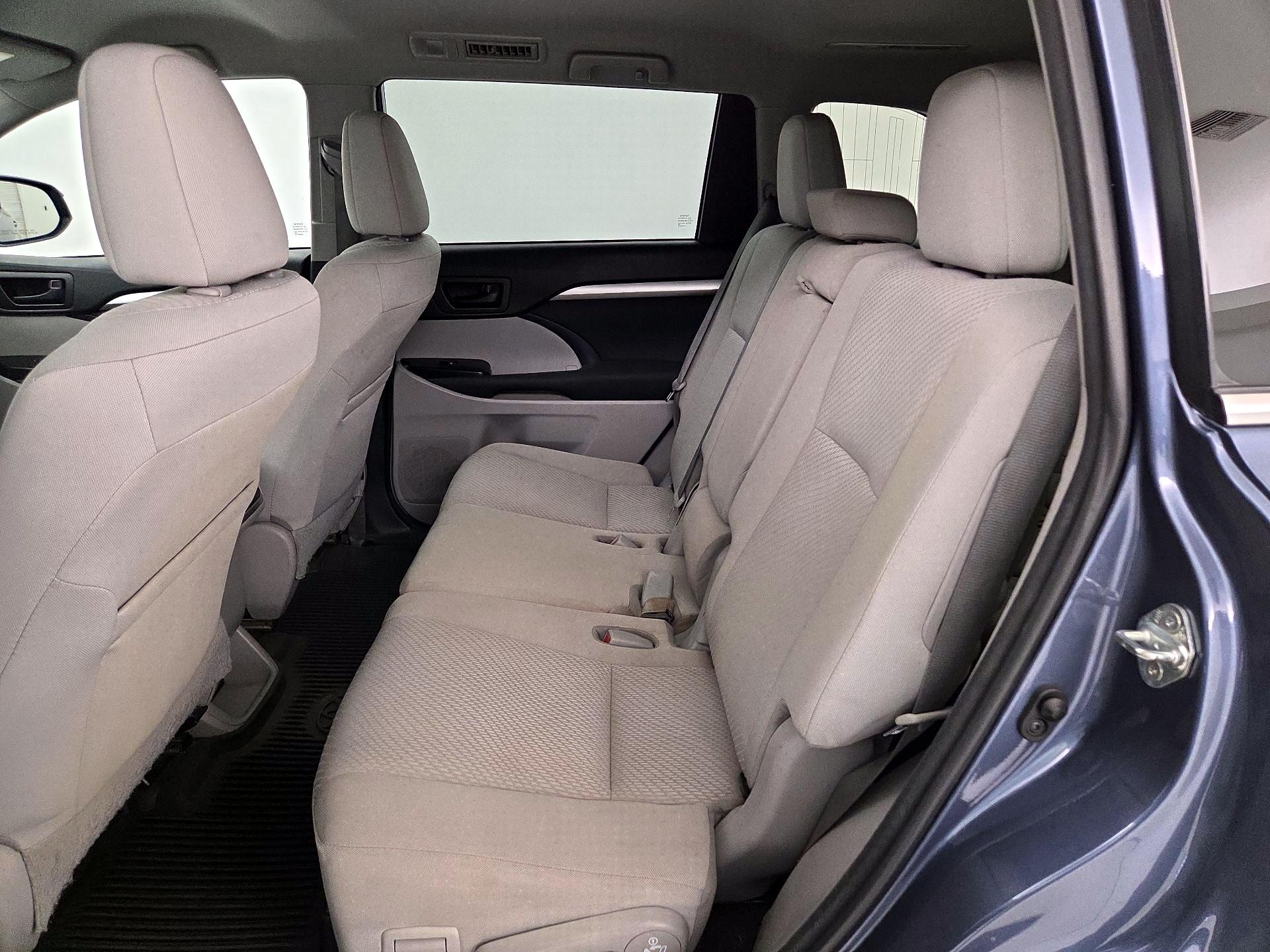 Thumbnail: 2018 Toyota Highlander - 19