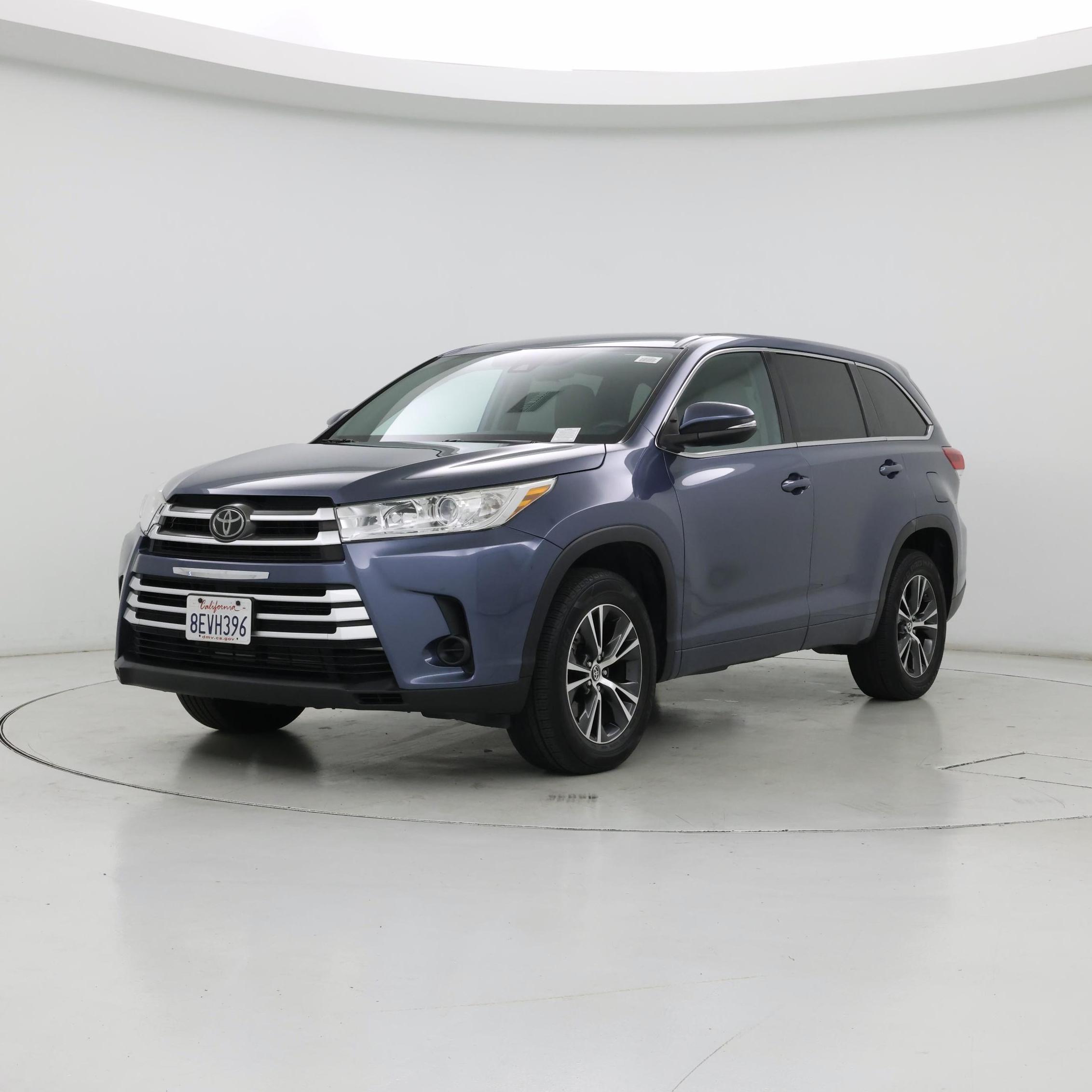 Thumbnail: 2018 Toyota Highlander - 4