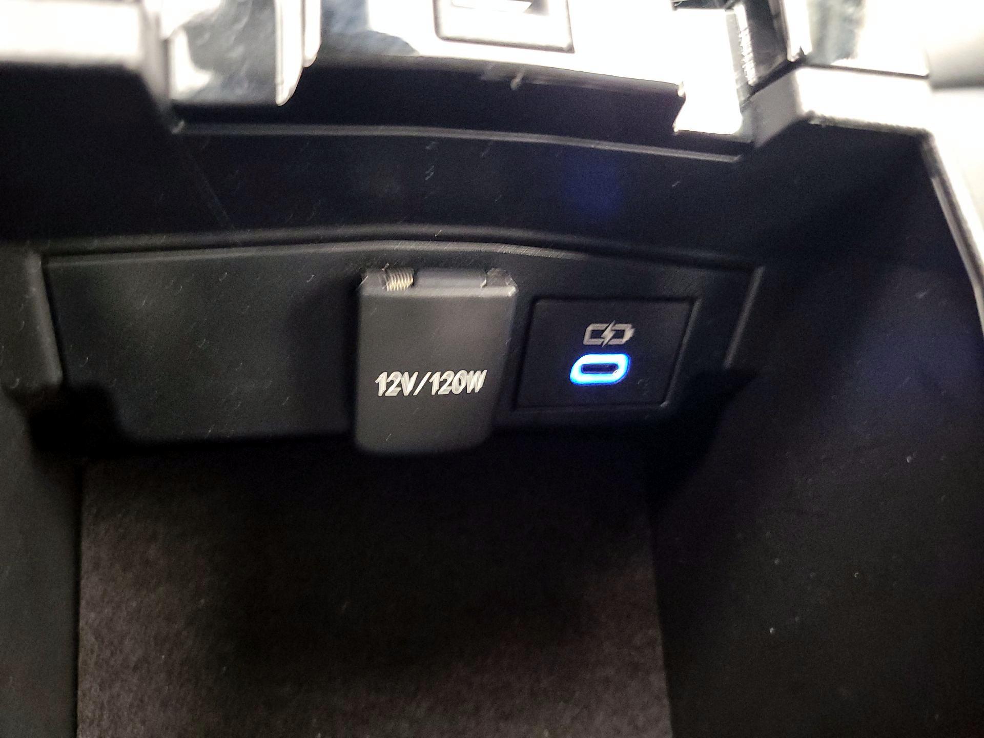 Thumbnail: 2022 Toyota Corolla - 18