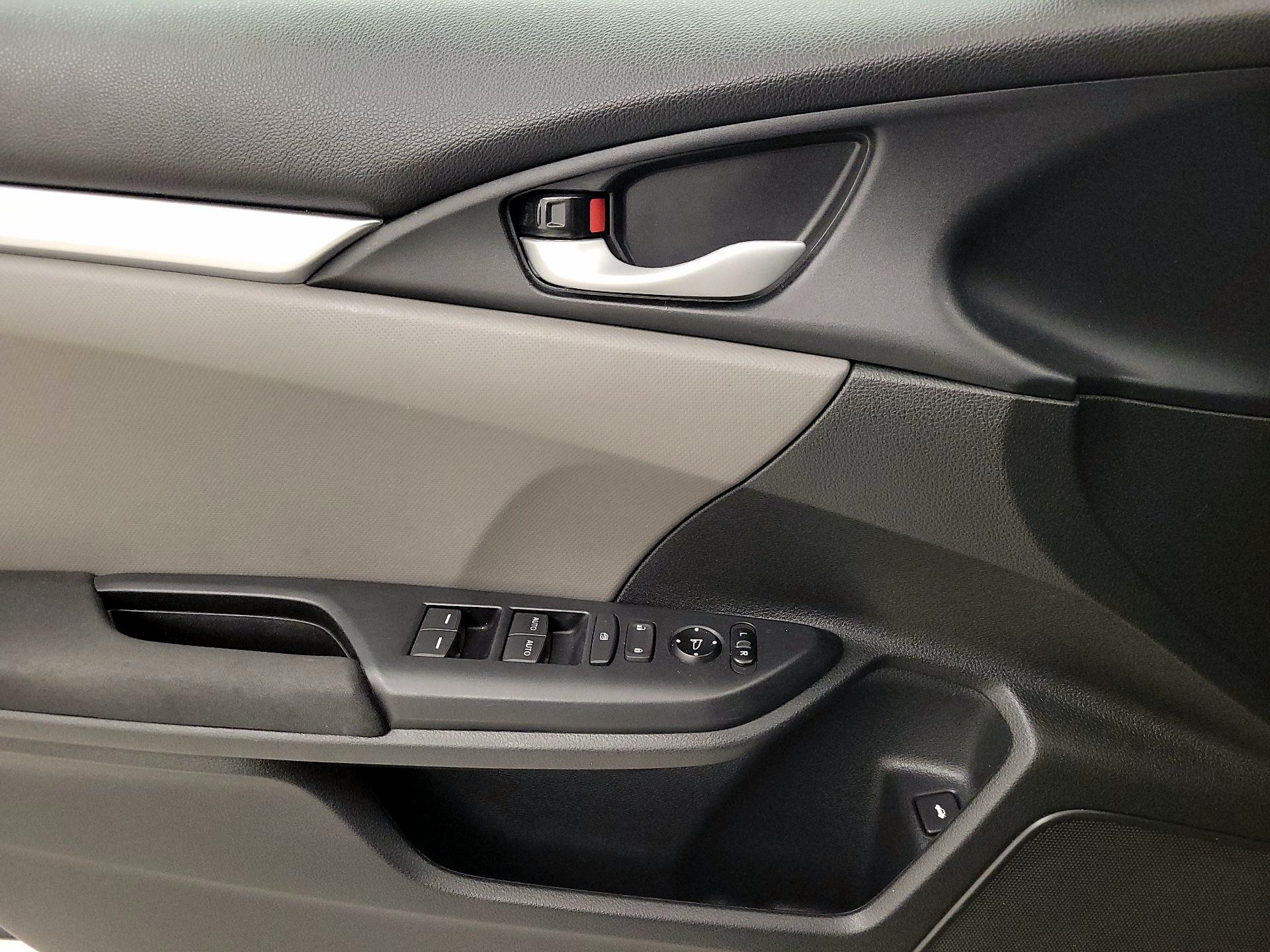 Thumbnail: 2018 Honda Civic - 12