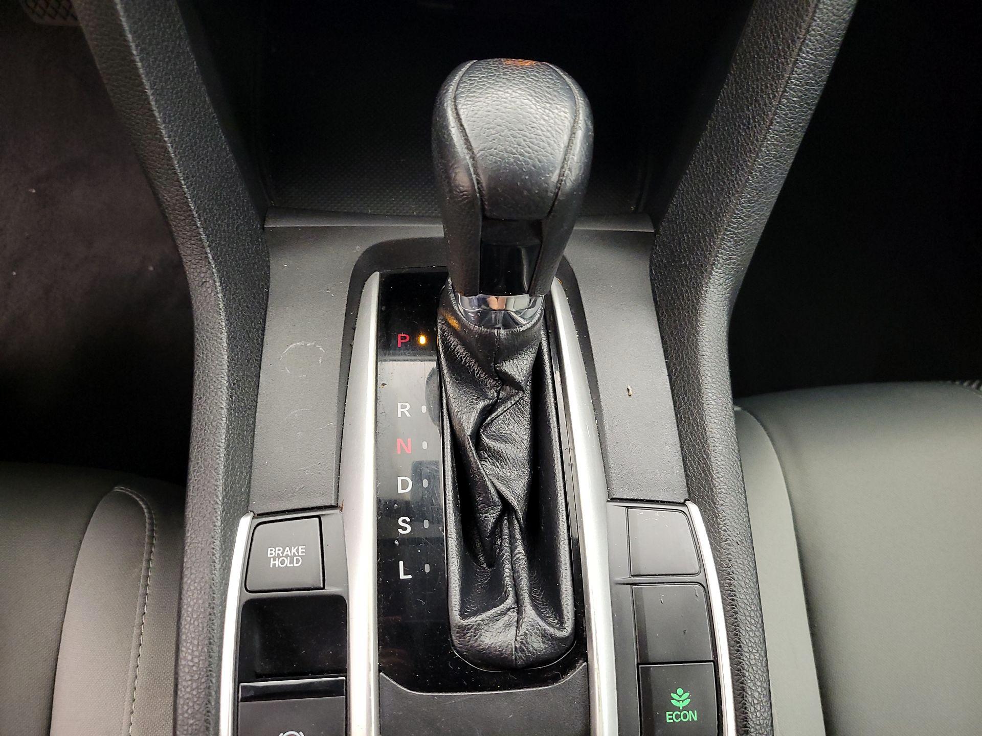 Thumbnail: 2018 Honda Civic - 17