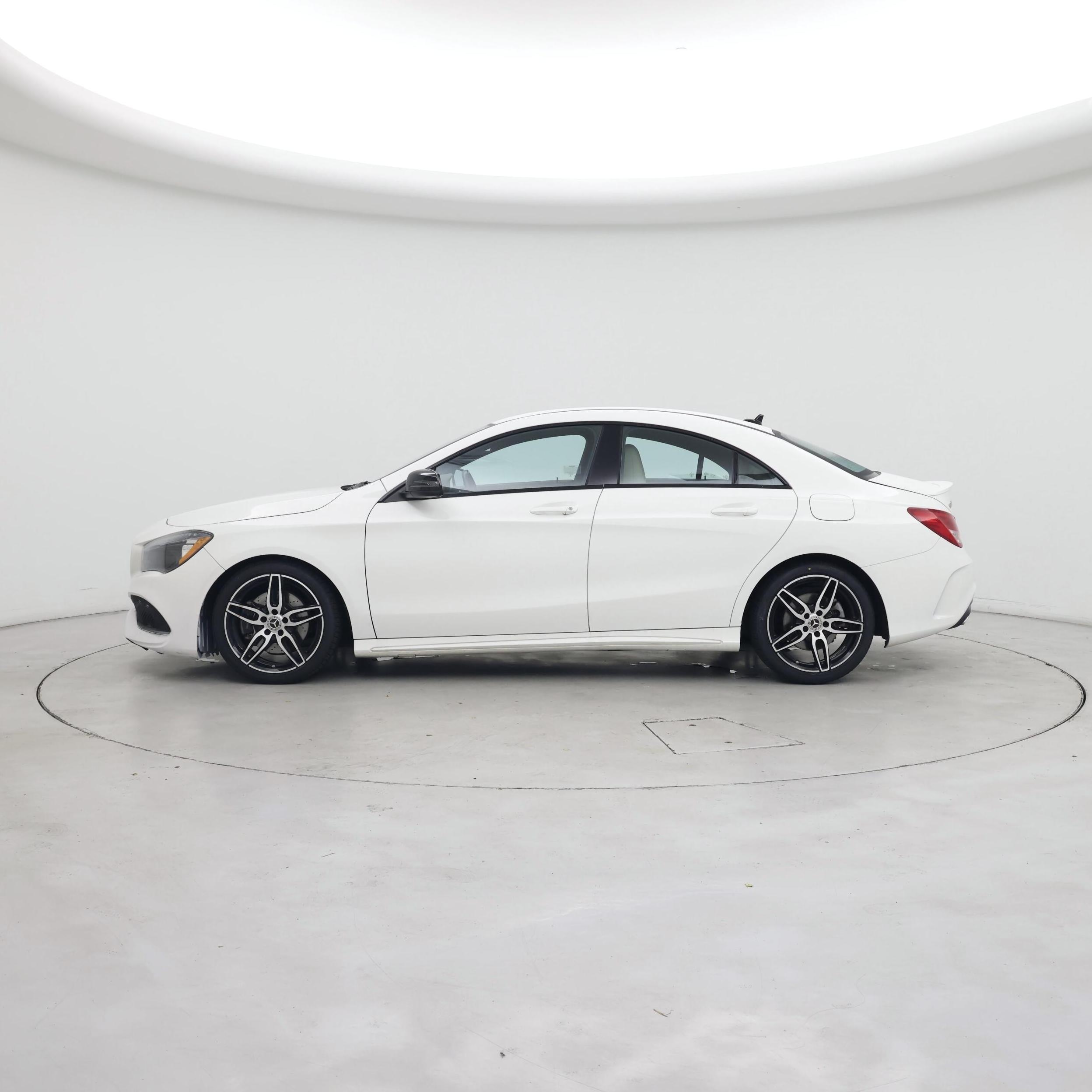 Thumbnail: 2019 Mercedes-Benz CLA - 3