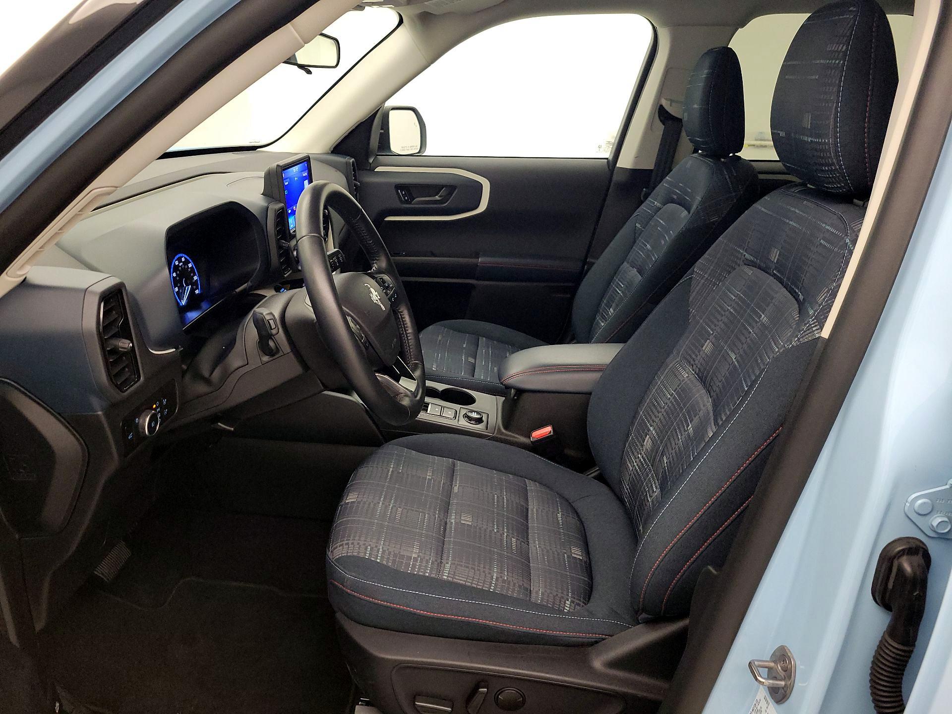 Thumbnail: 2023 Ford Bronco Sport - 11