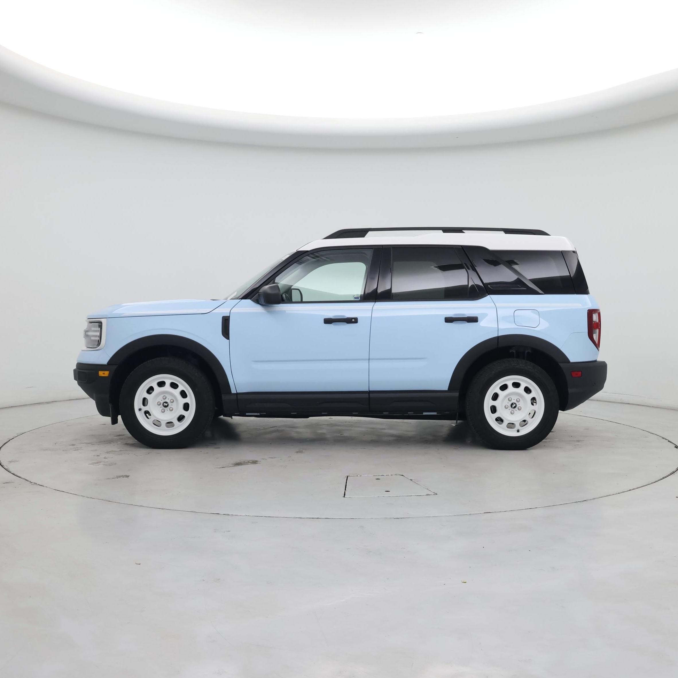 Thumbnail: 2023 Ford Bronco Sport - 3