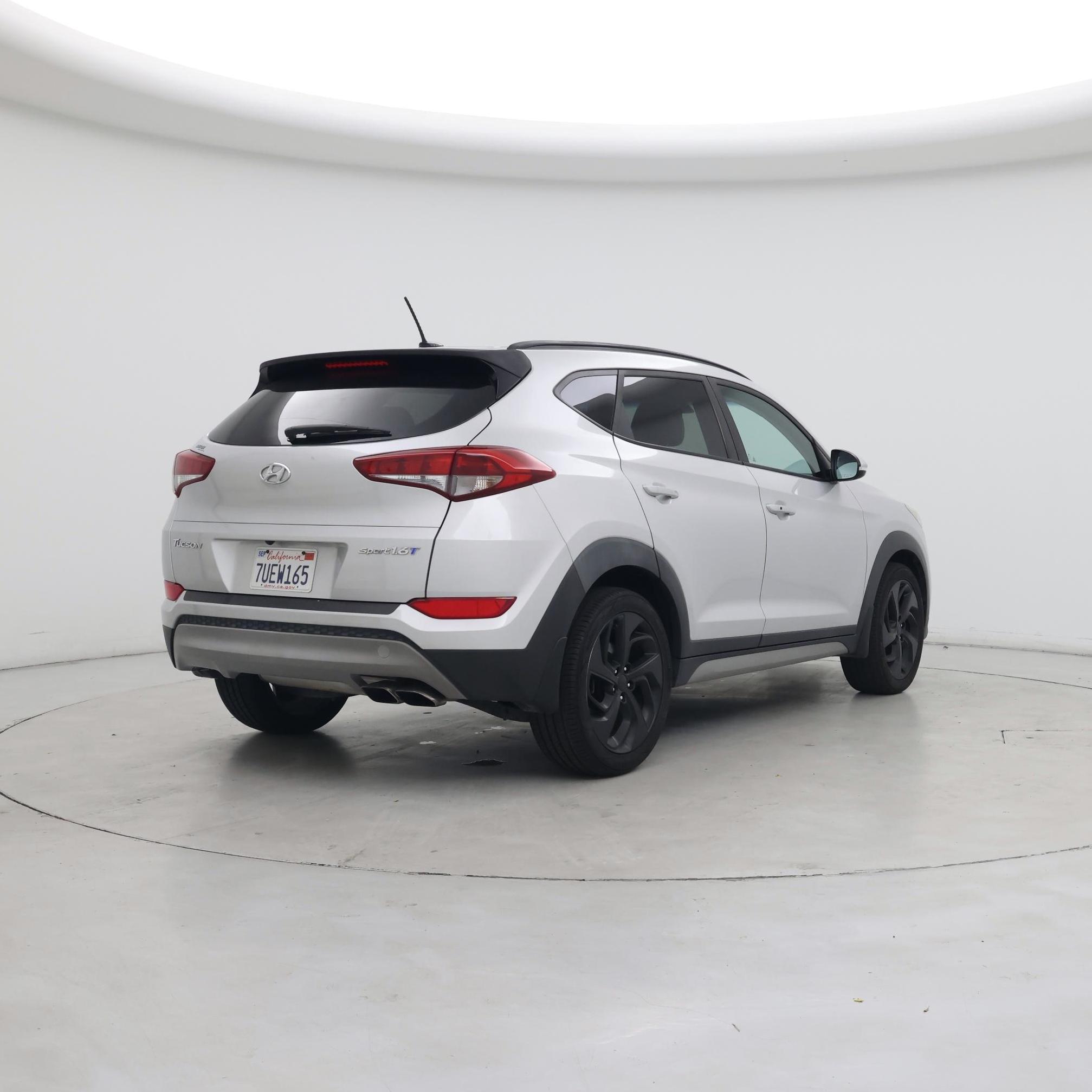 Thumbnail: 2017 Hyundai Tucson - 8