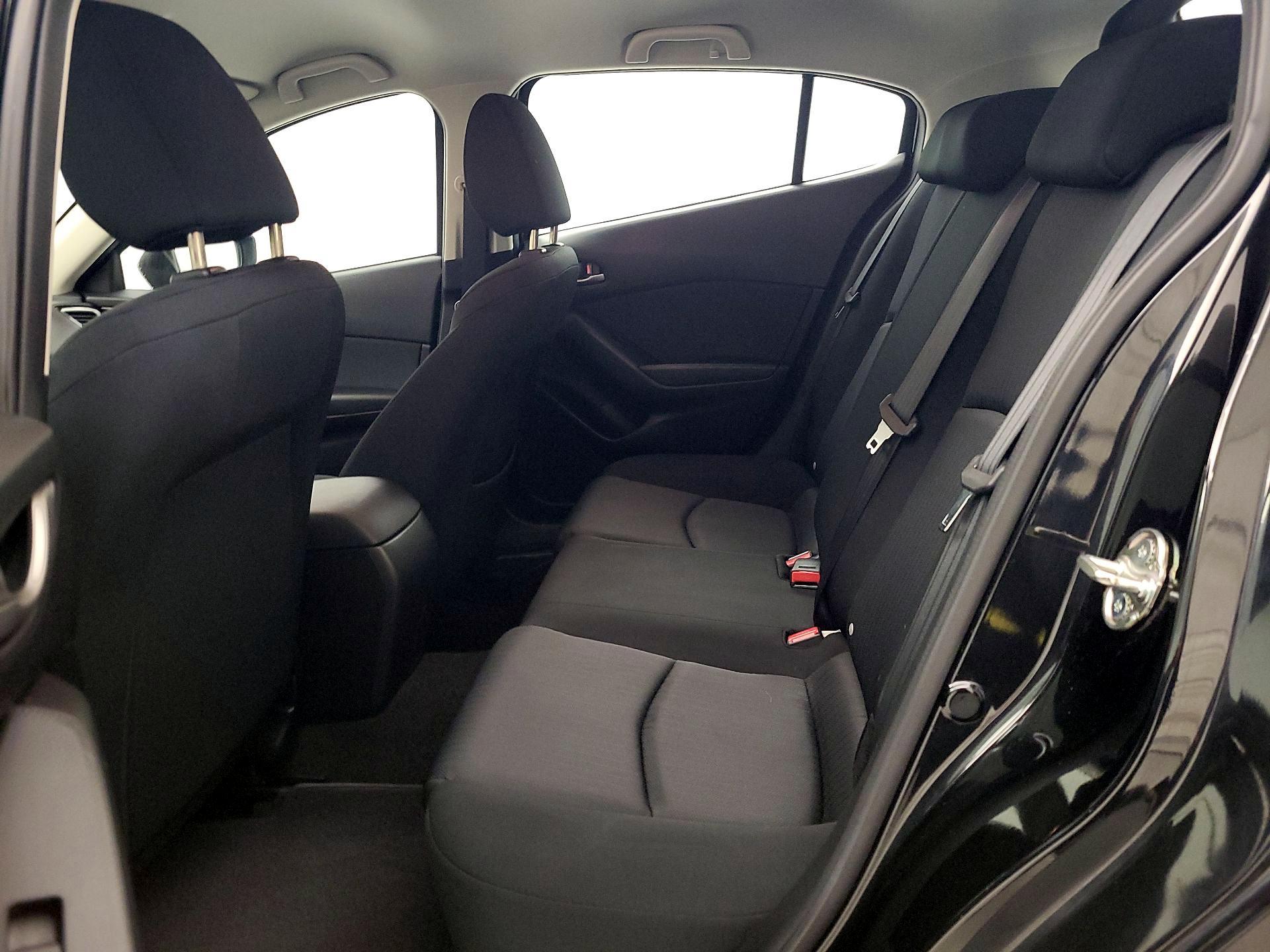 Thumbnail: 2016 Mazda Mazda3 - 19