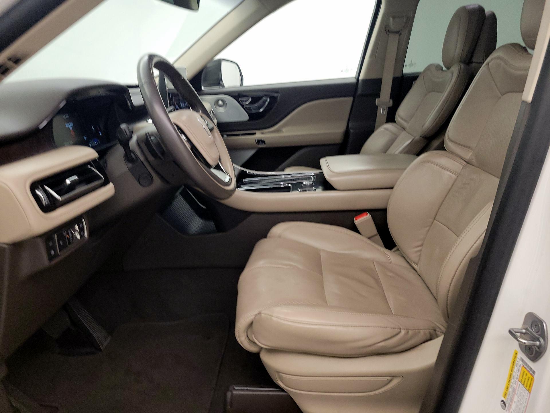 Thumbnail: 2022 Lincoln Aviator - 11