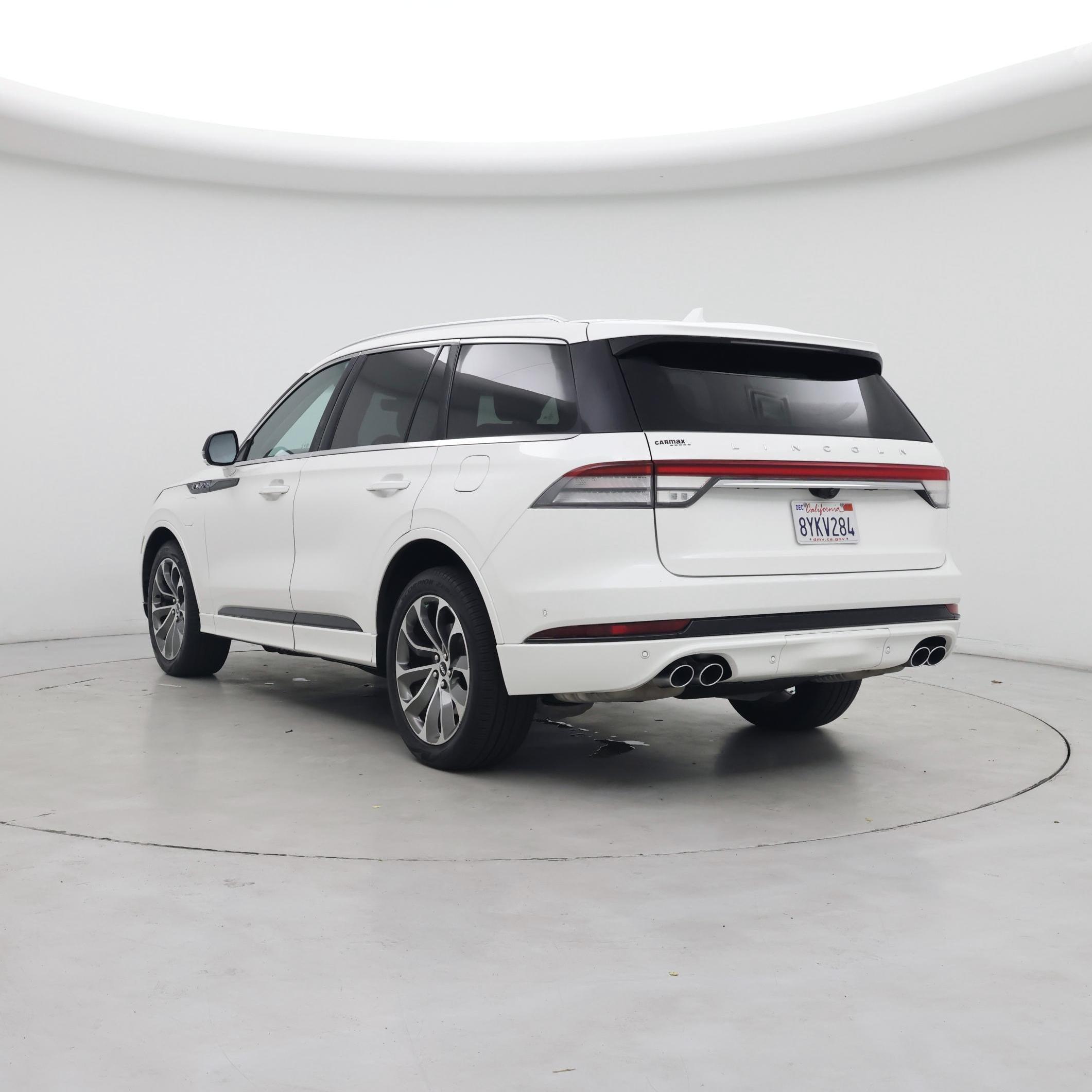 Thumbnail: 2022 Lincoln Aviator - 2