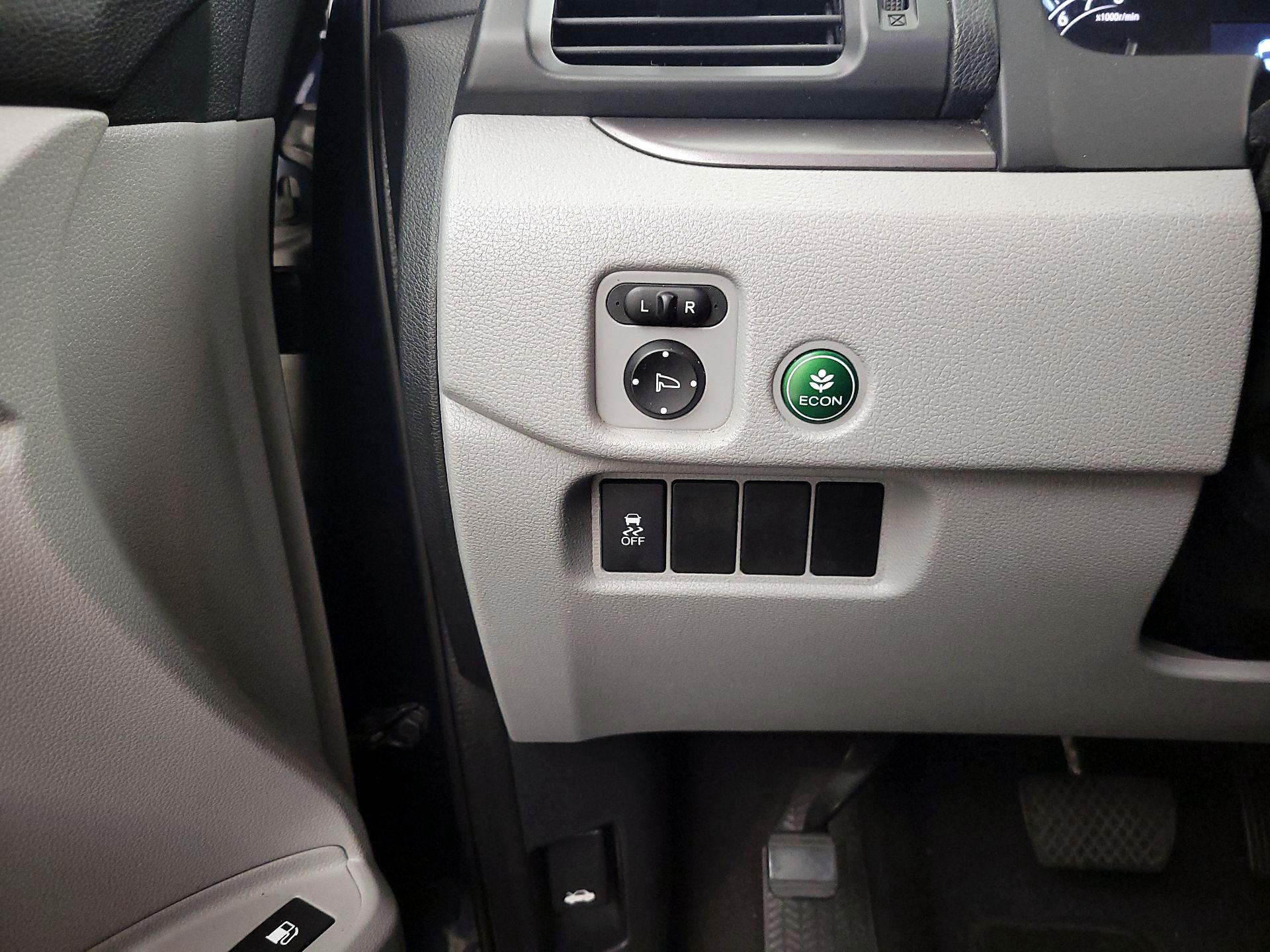 Thumbnail: 2016 Honda Pilot - 13