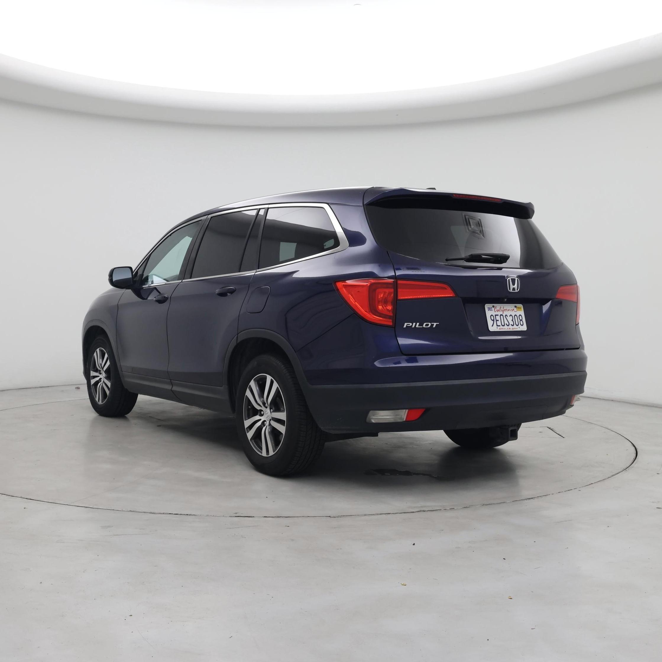 Thumbnail: 2016 Honda Pilot - 2