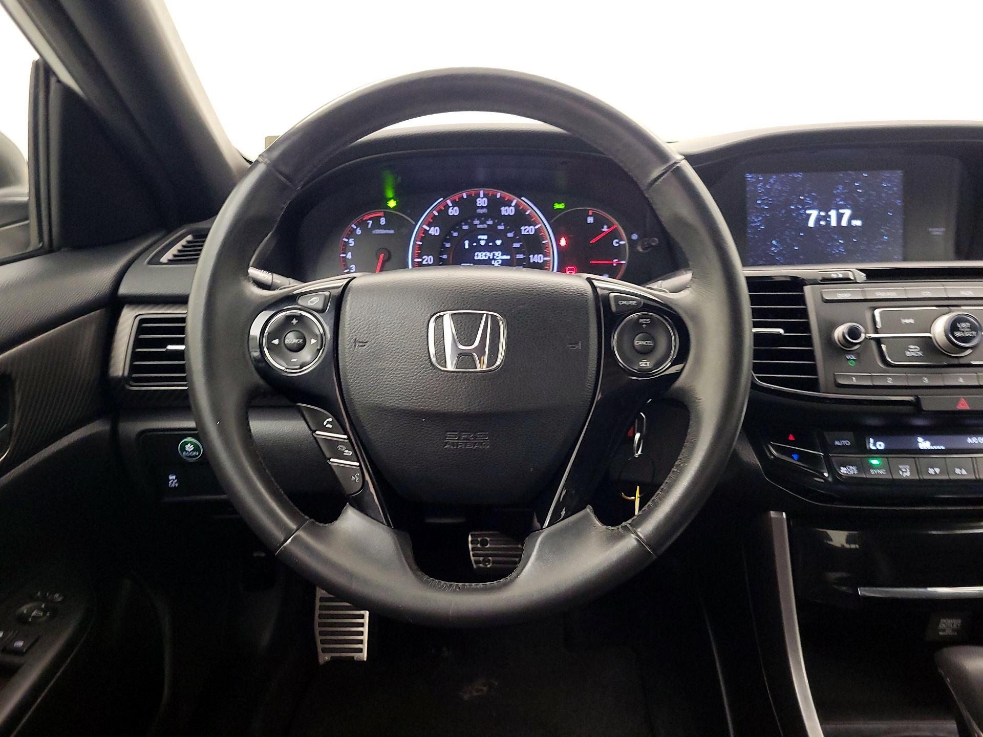 Thumbnail: 2017 Honda Accord - 10