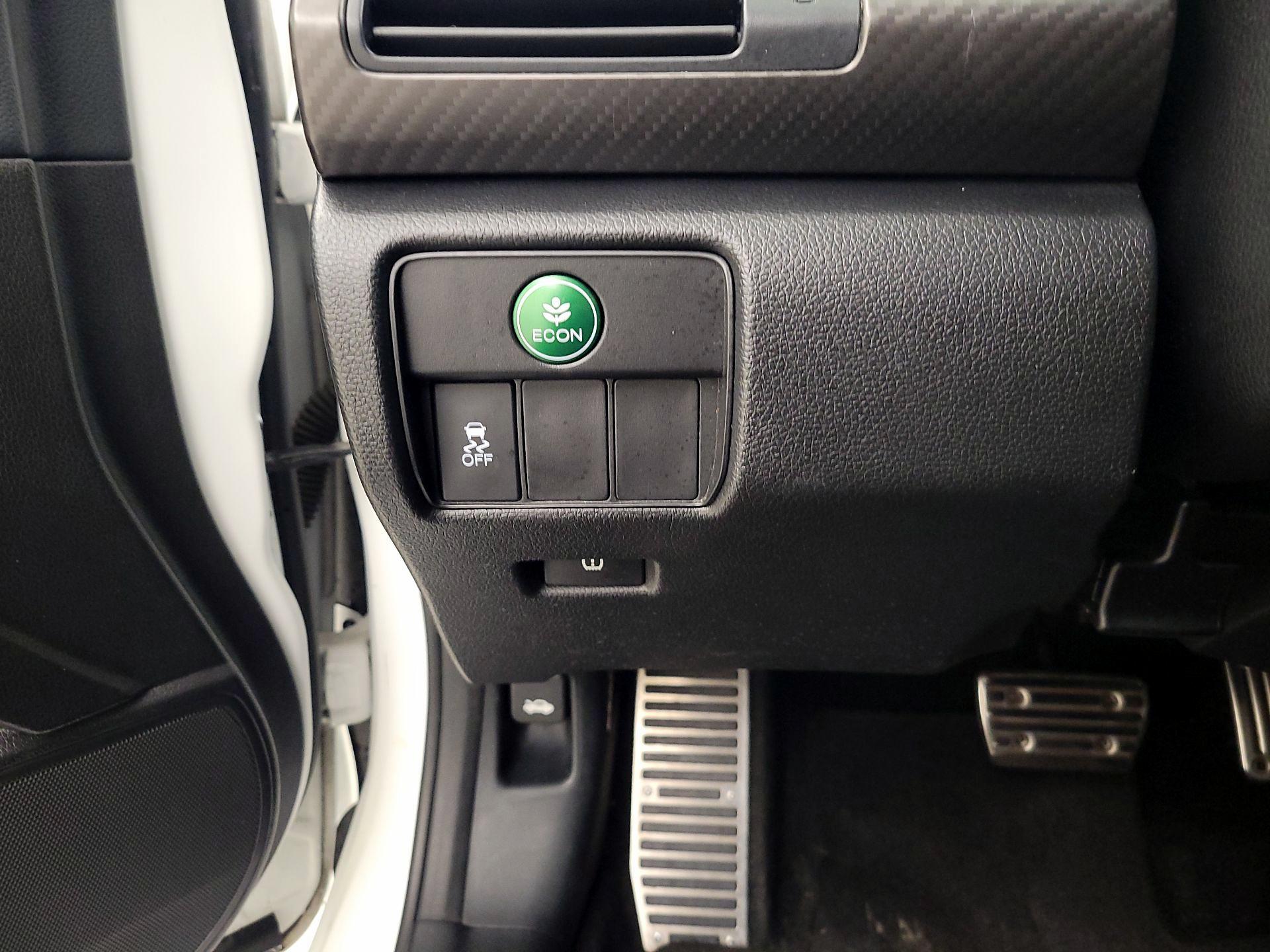 Thumbnail: 2017 Honda Accord - 13