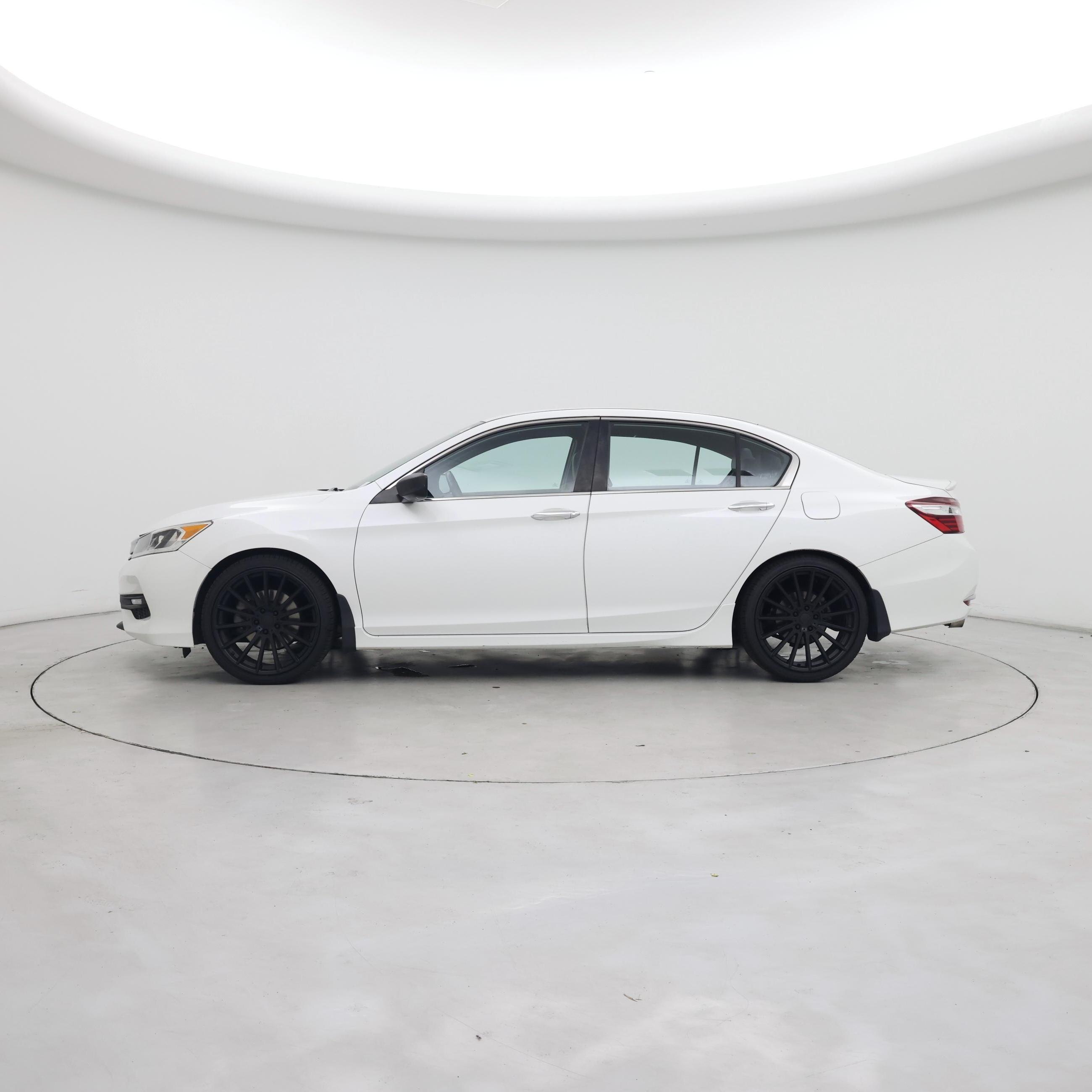 Thumbnail: 2017 Honda Accord - 3