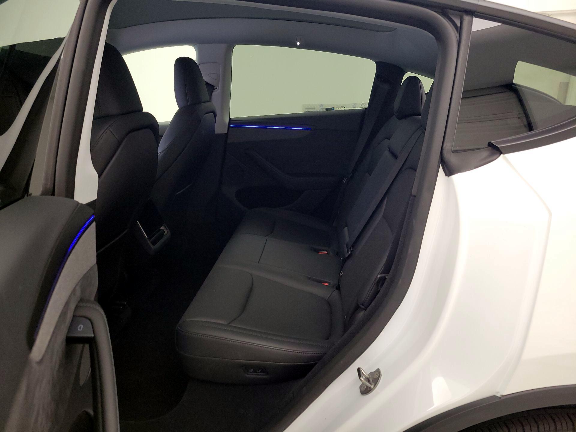 Thumbnail: 2026 Tesla Model Y - 20