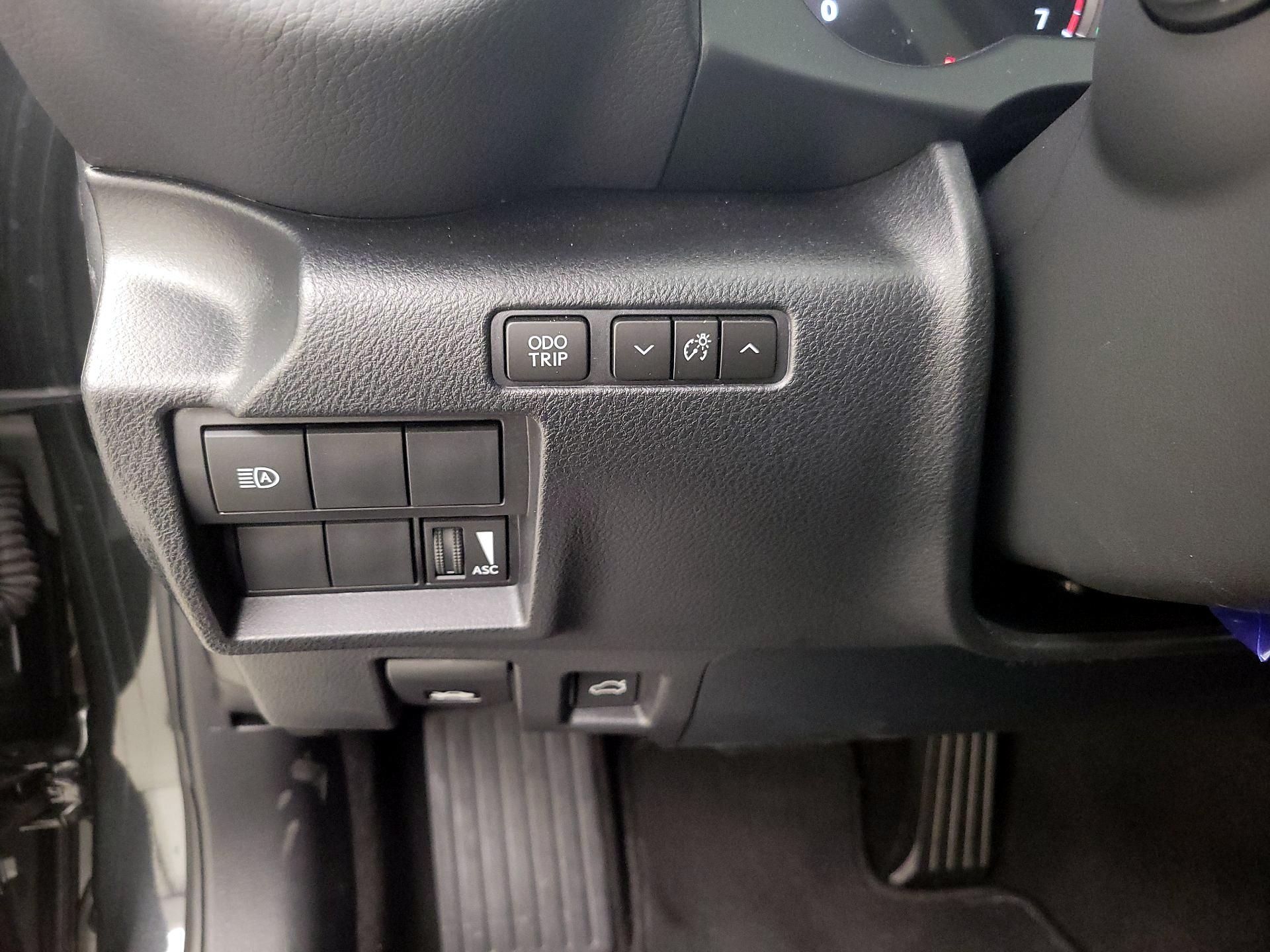 Thumbnail: 2025 Lexus IS - 13