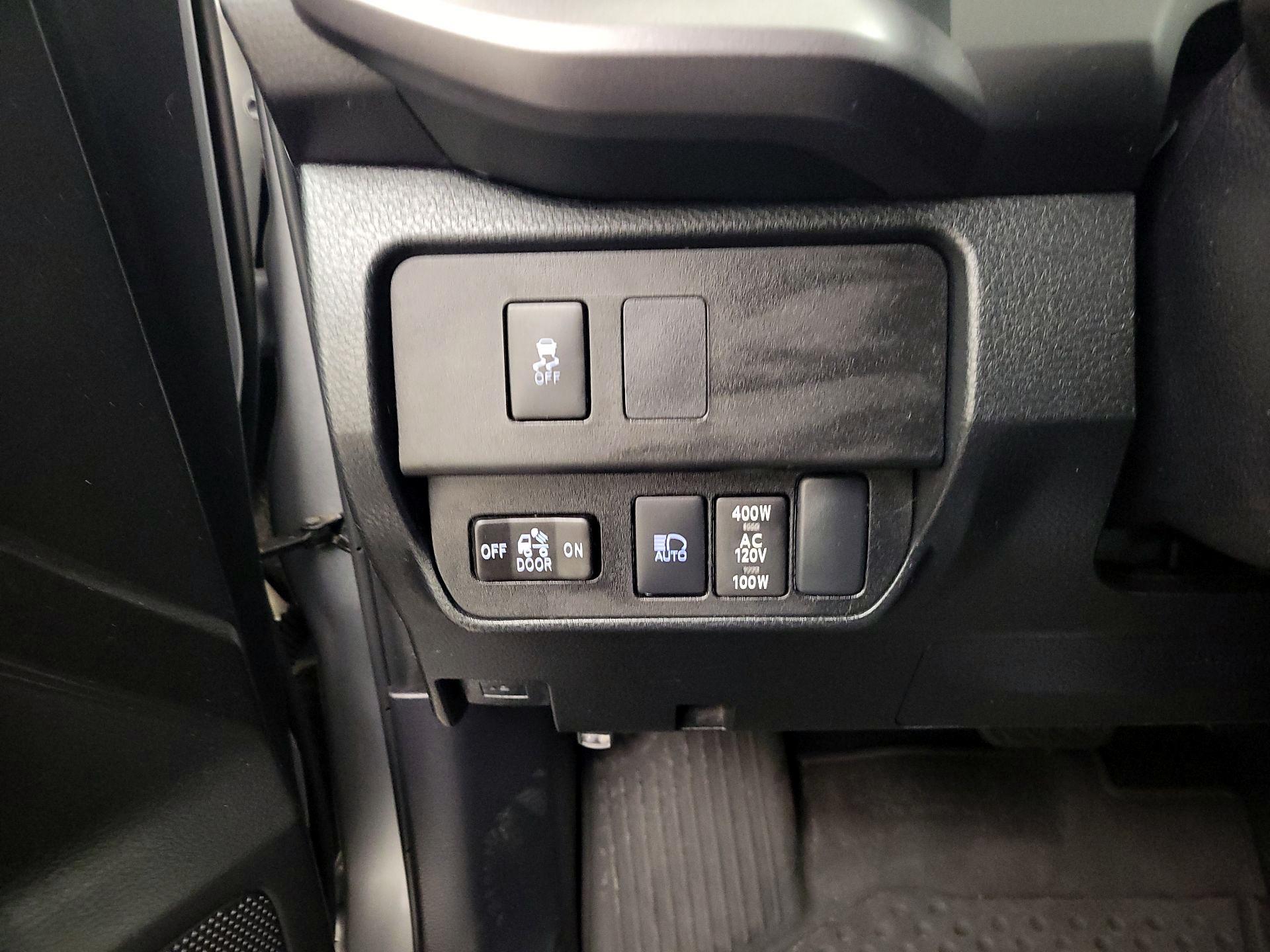 Thumbnail: 2023 Toyota Tacoma - 13