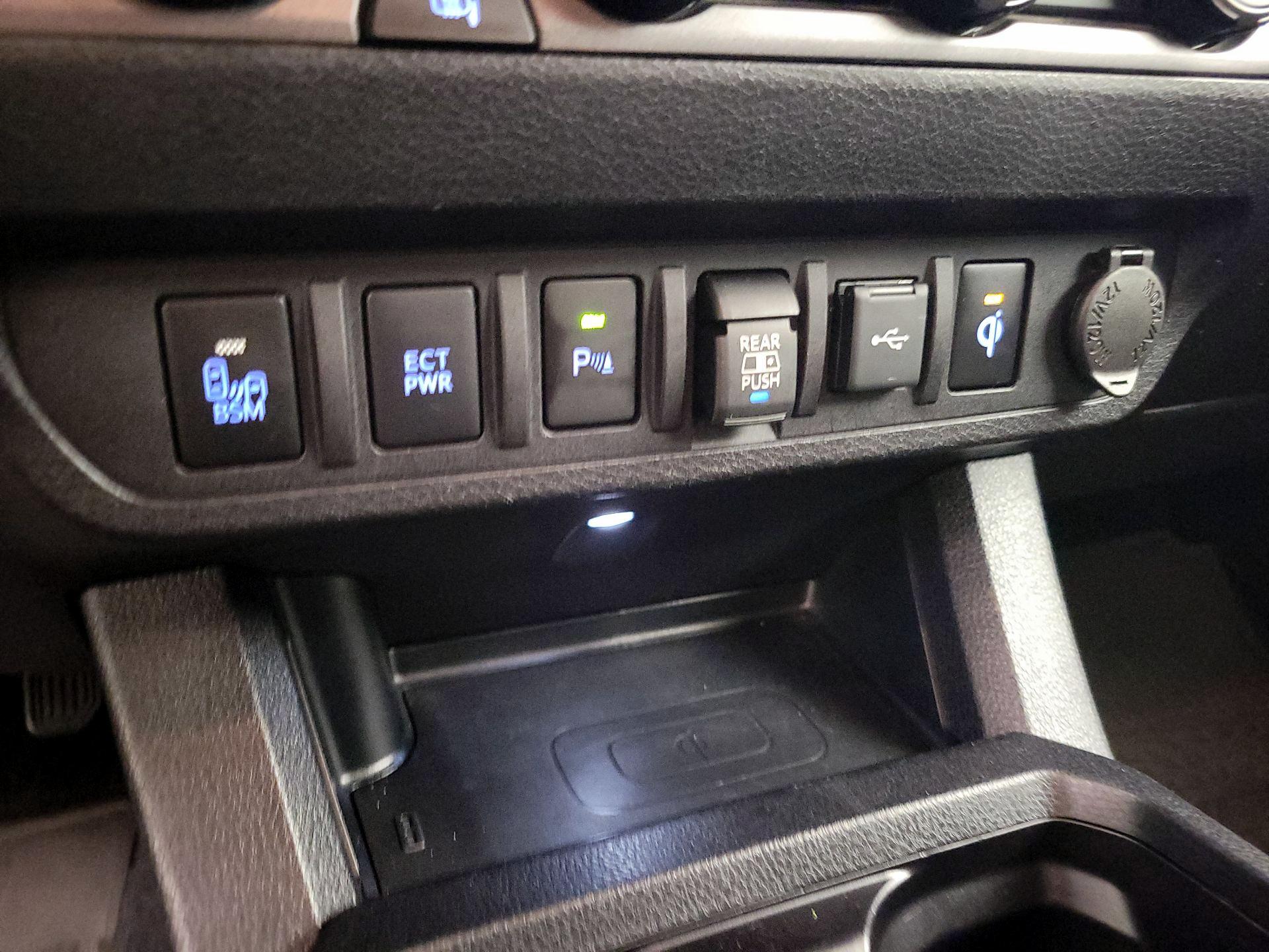 Thumbnail: 2023 Toyota Tacoma - 18