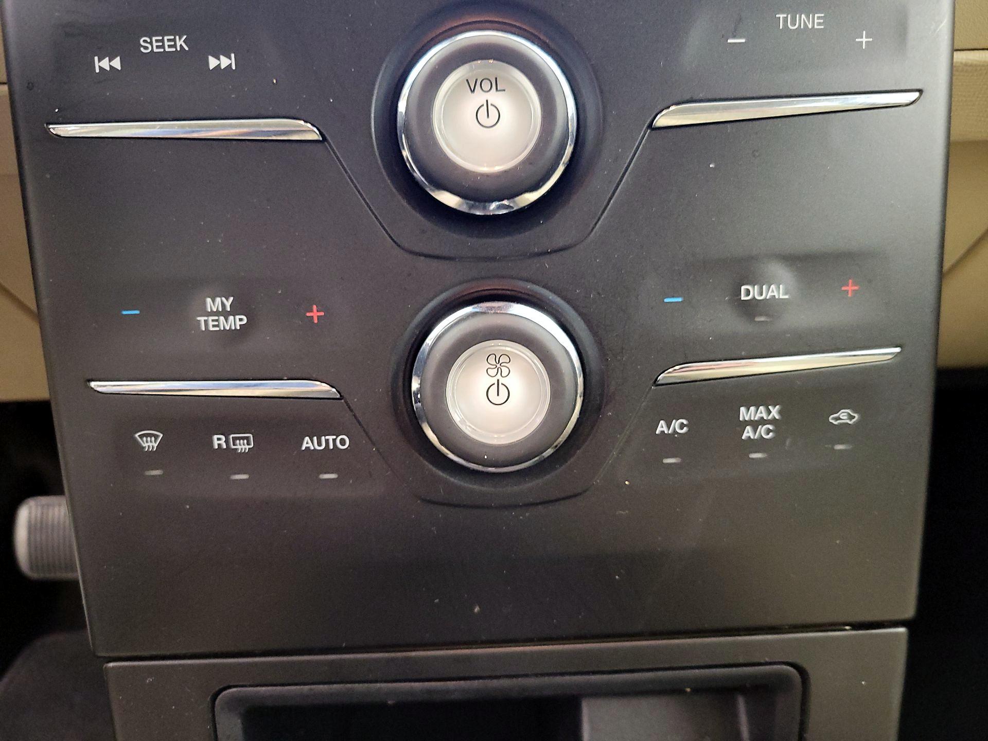 Thumbnail: 2017 Ford Flex - 16