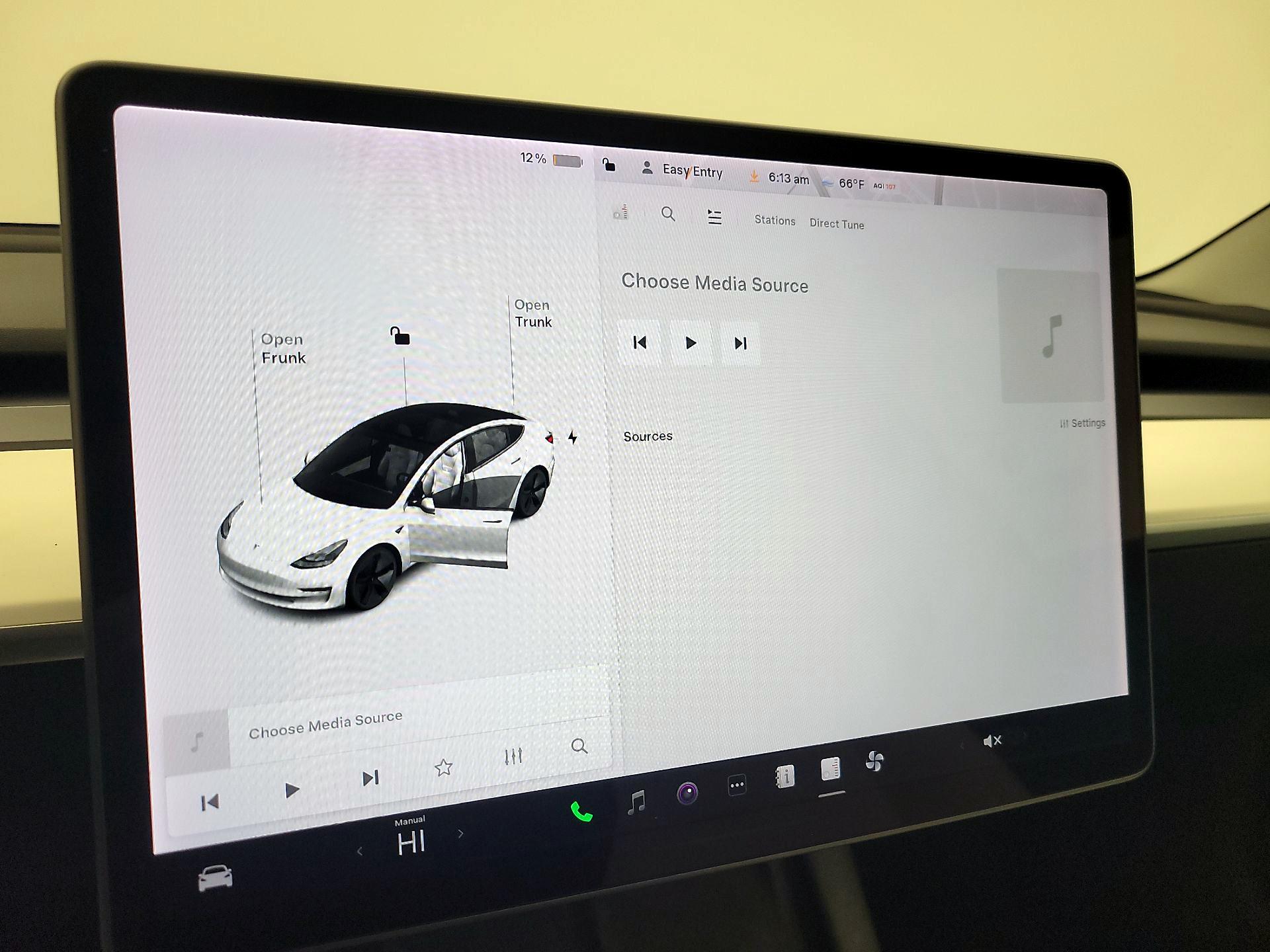 Thumbnail: 2021 Tesla Model 3 - 15