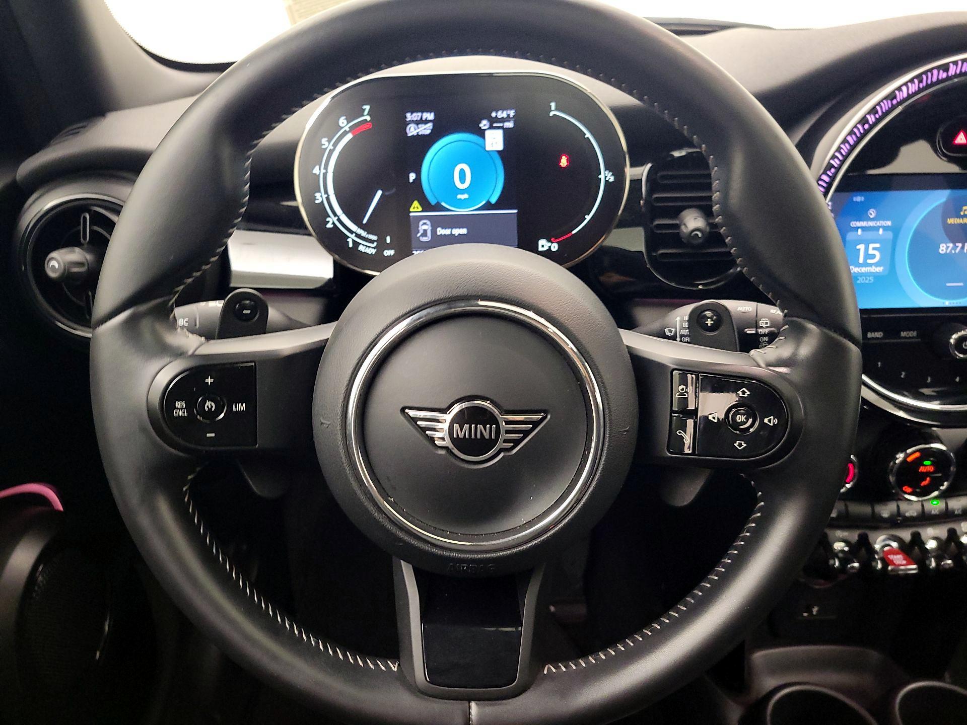 Thumbnail: 2022 MINI Cooper Hardtop - 10