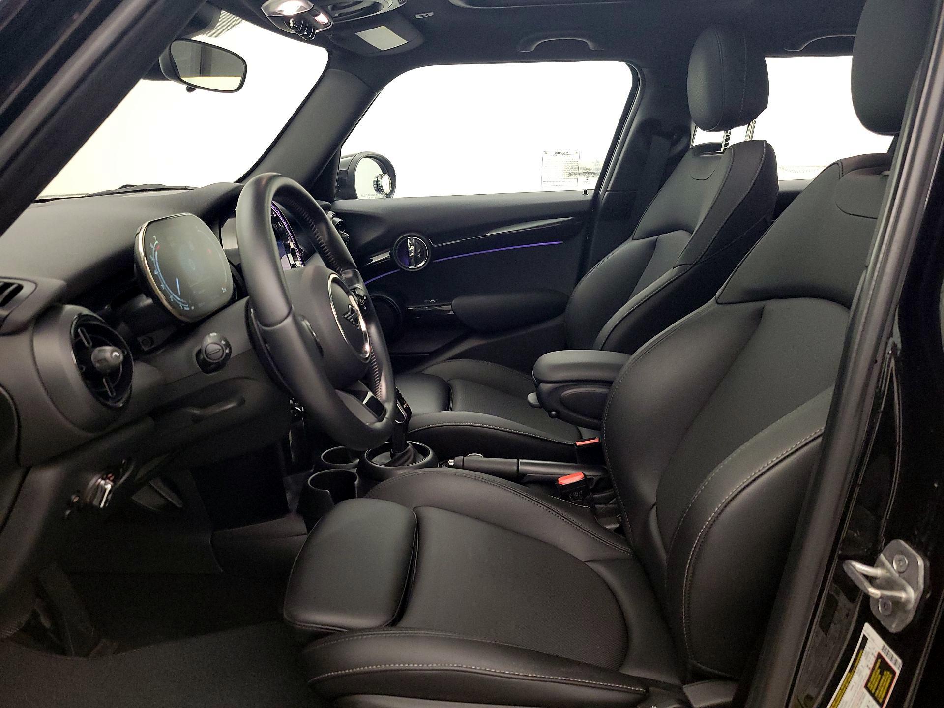 Thumbnail: 2022 MINI Cooper Hardtop - 11