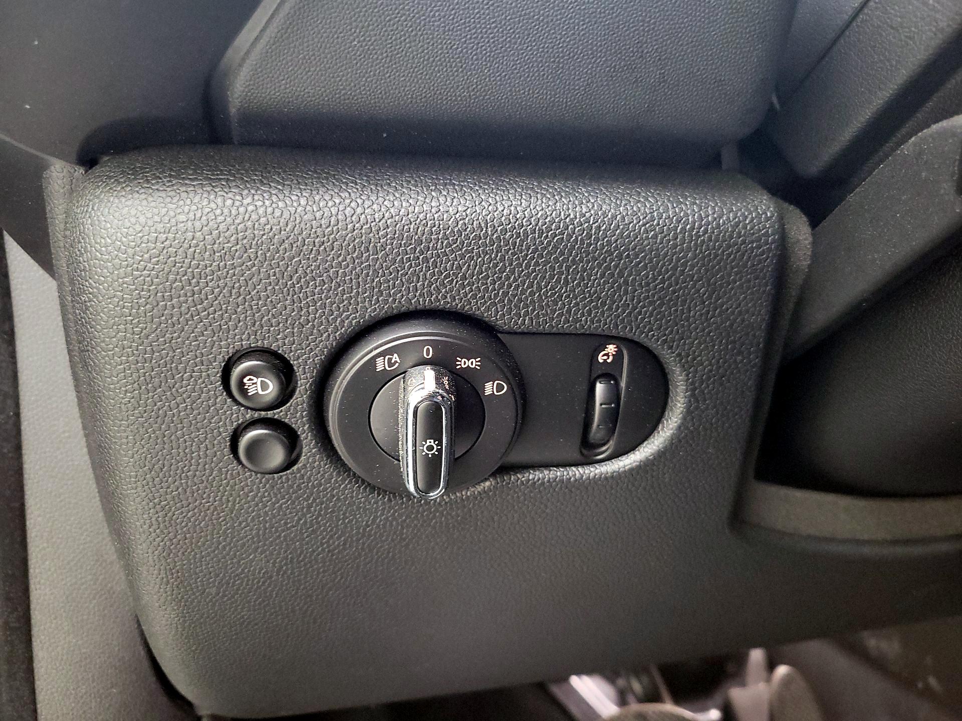 Thumbnail: 2022 MINI Cooper Hardtop - 13