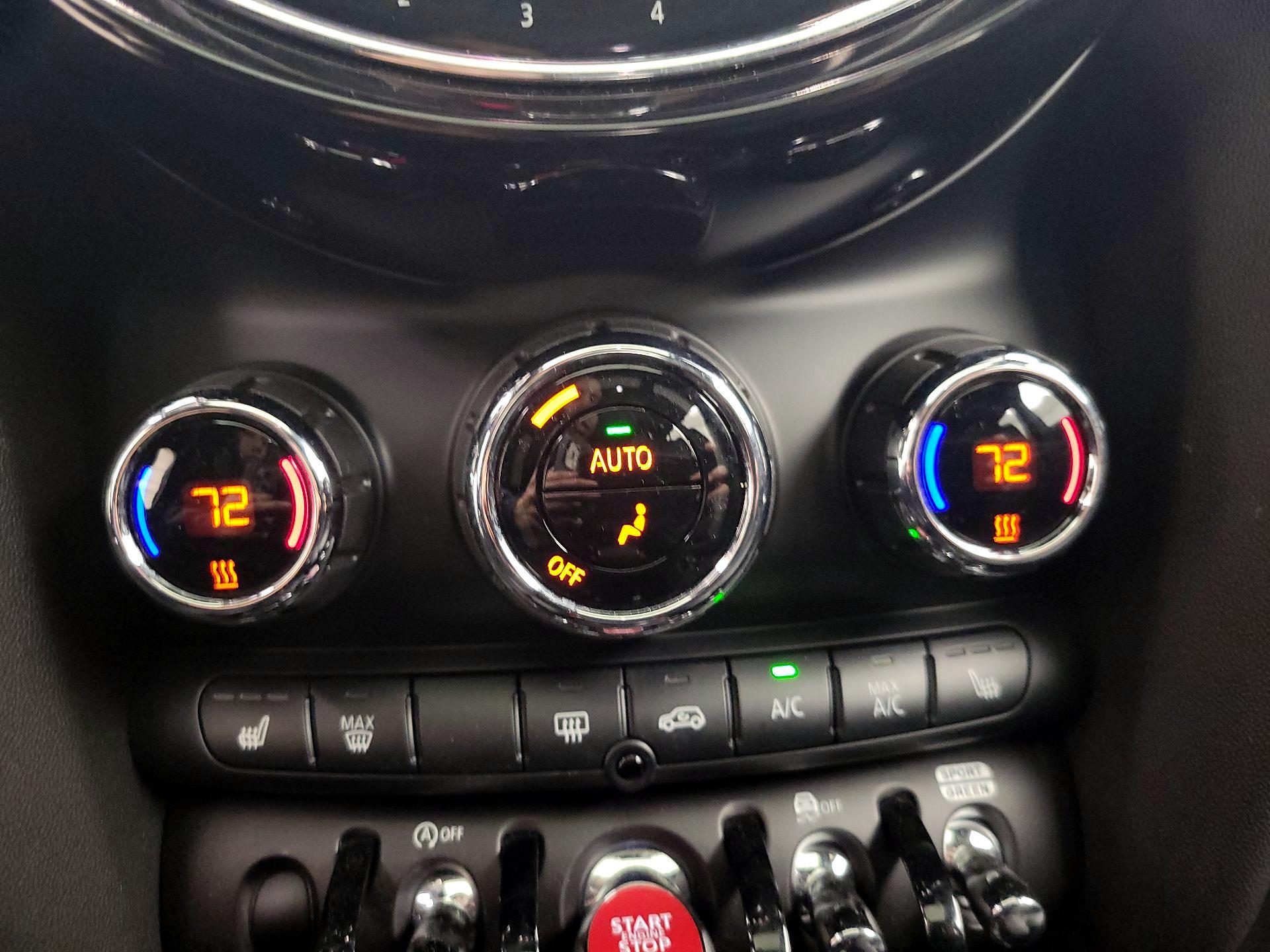 Thumbnail: 2022 MINI Cooper Hardtop - 17