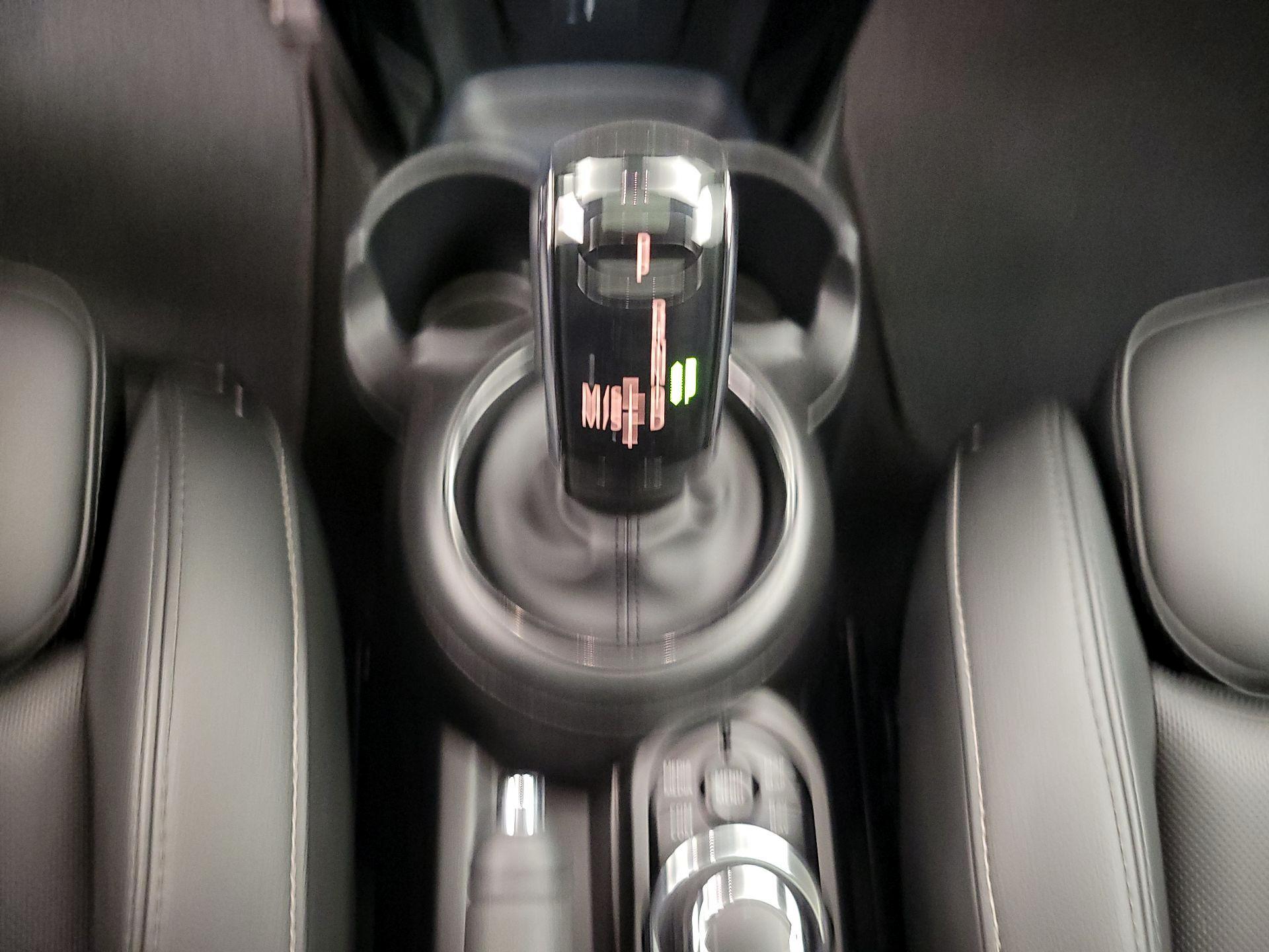 Thumbnail: 2022 MINI Cooper Hardtop - 18