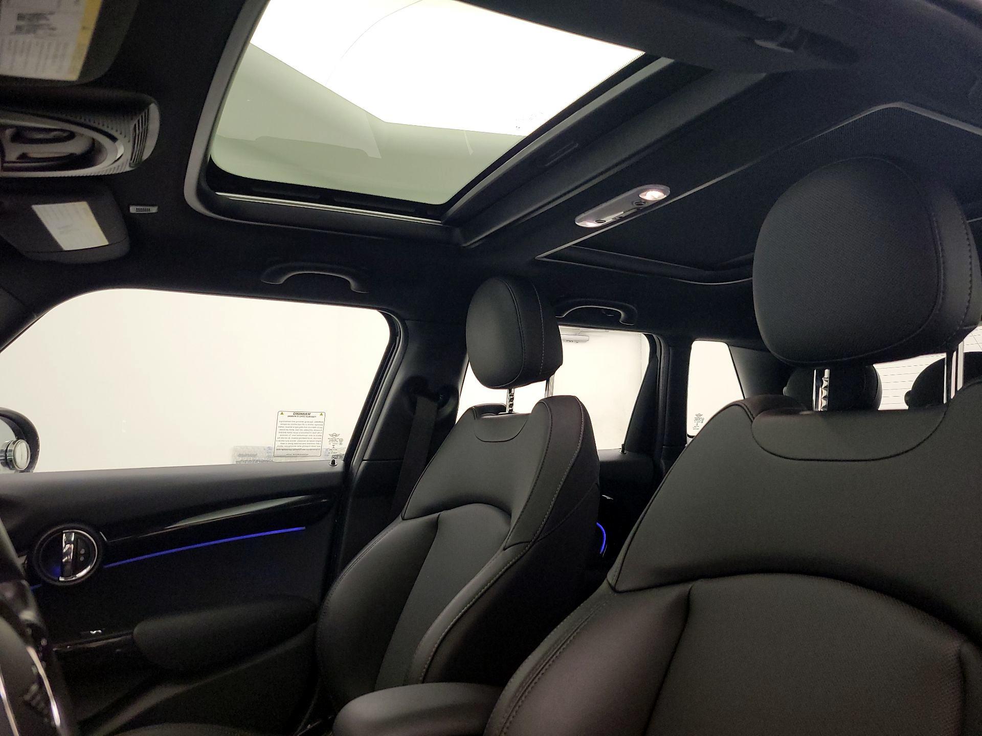 Thumbnail: 2022 MINI Cooper Hardtop - 20