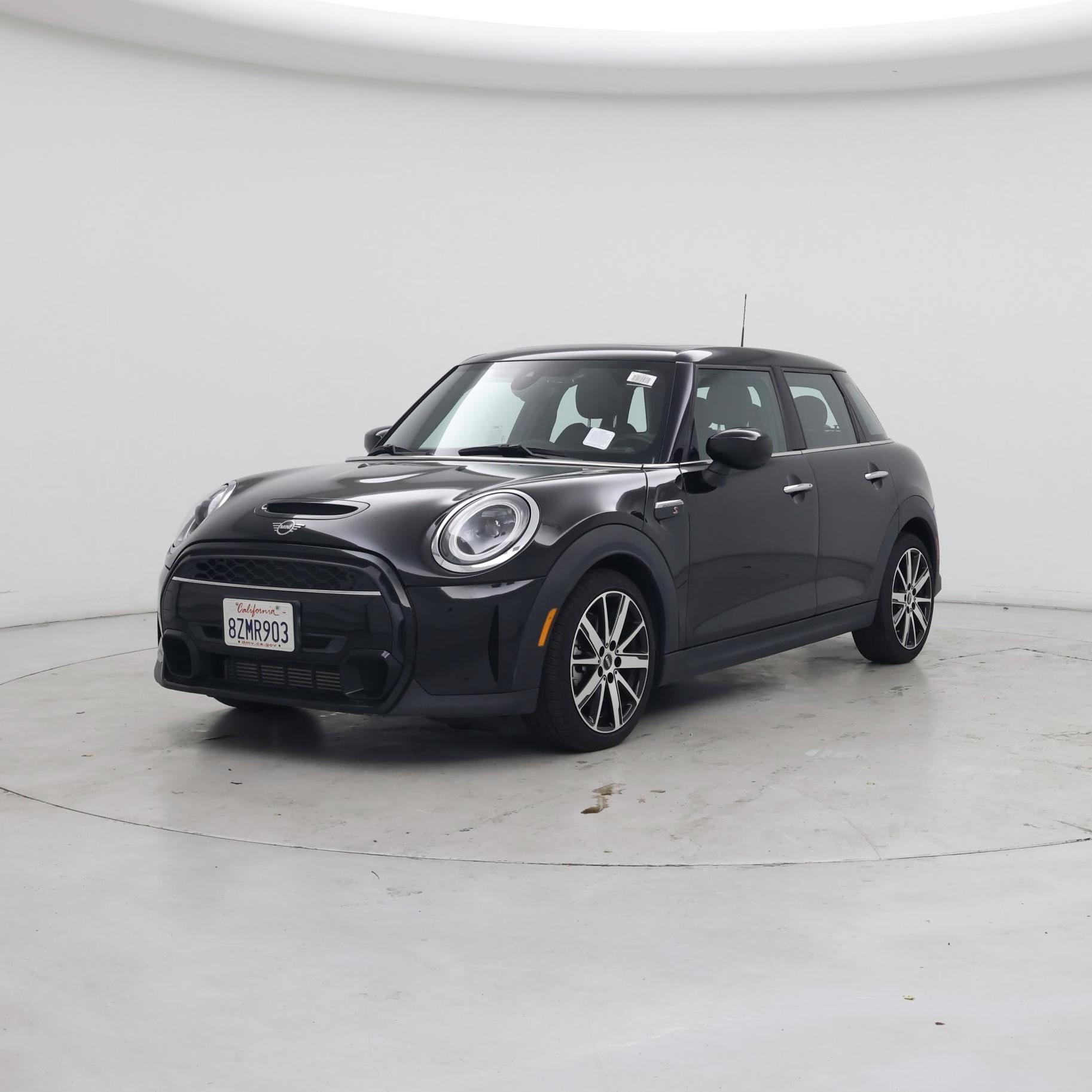 Thumbnail: 2022 MINI Cooper Hardtop - 4