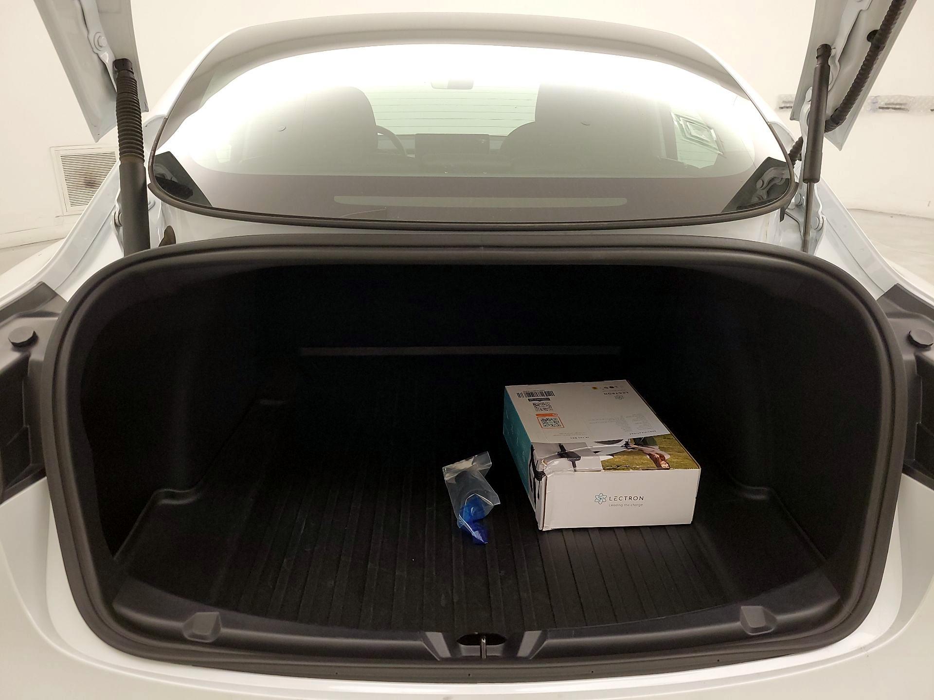 Thumbnail: 2022 Tesla Model 3 - 20