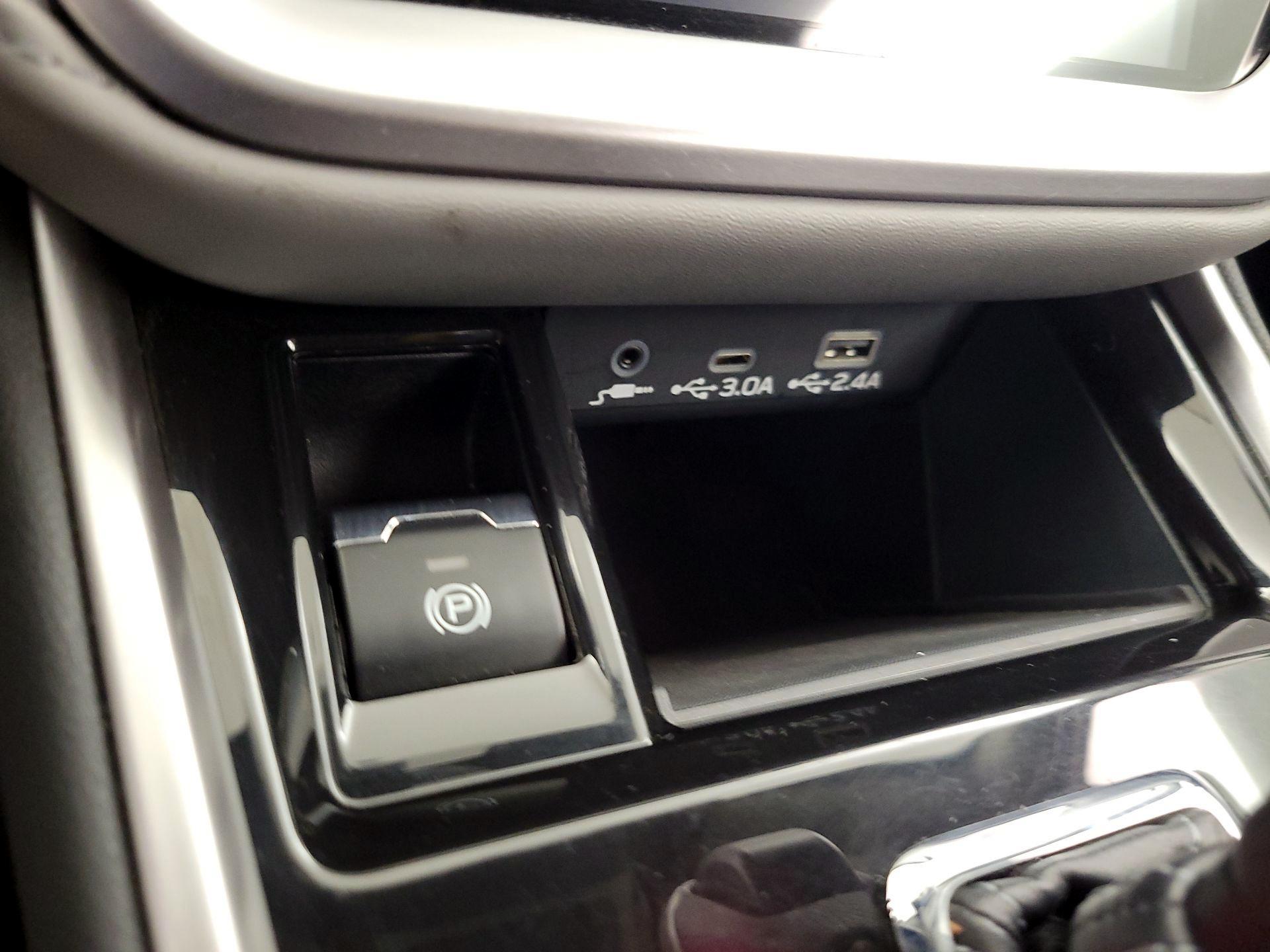 Thumbnail: 2023 Subaru Outback - 18