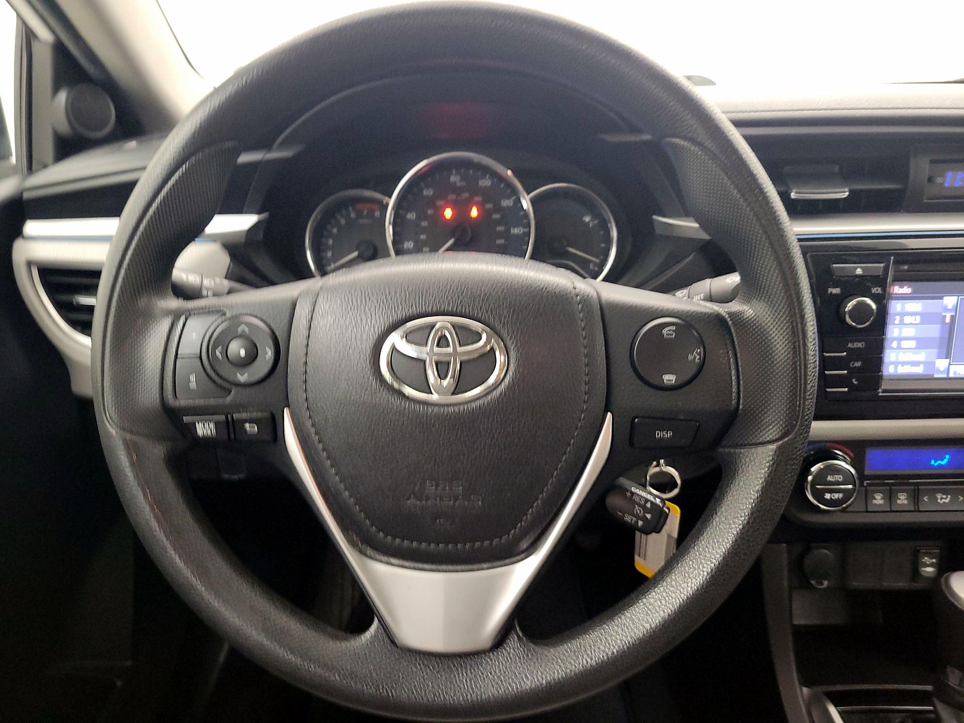 Thumbnail: 2015 Toyota Corolla - 10