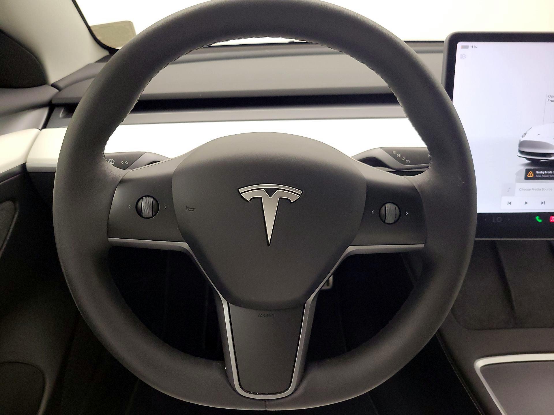 Thumbnail: 2023 Tesla Model 3 - 10