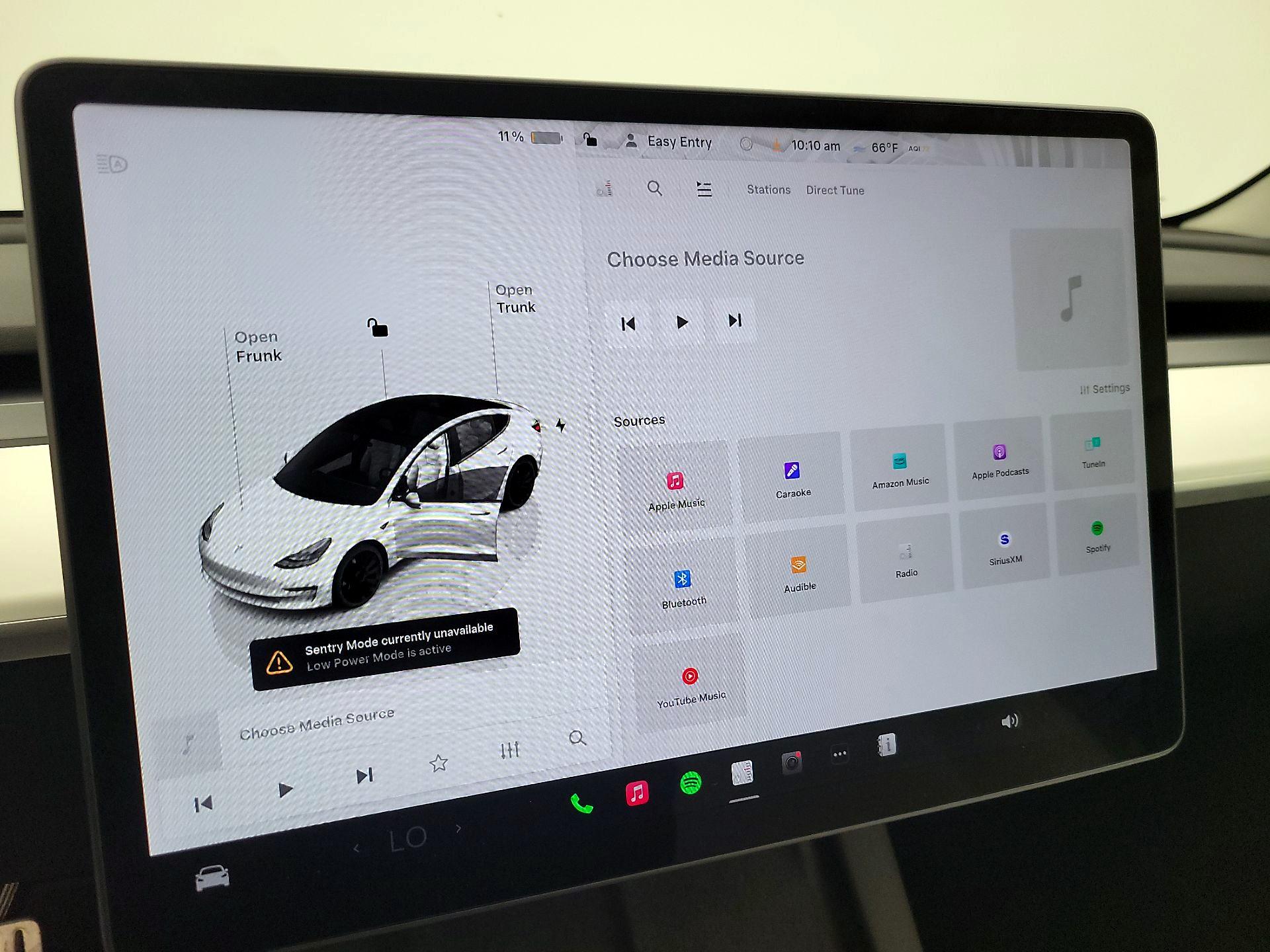 Thumbnail: 2023 Tesla Model 3 - 15