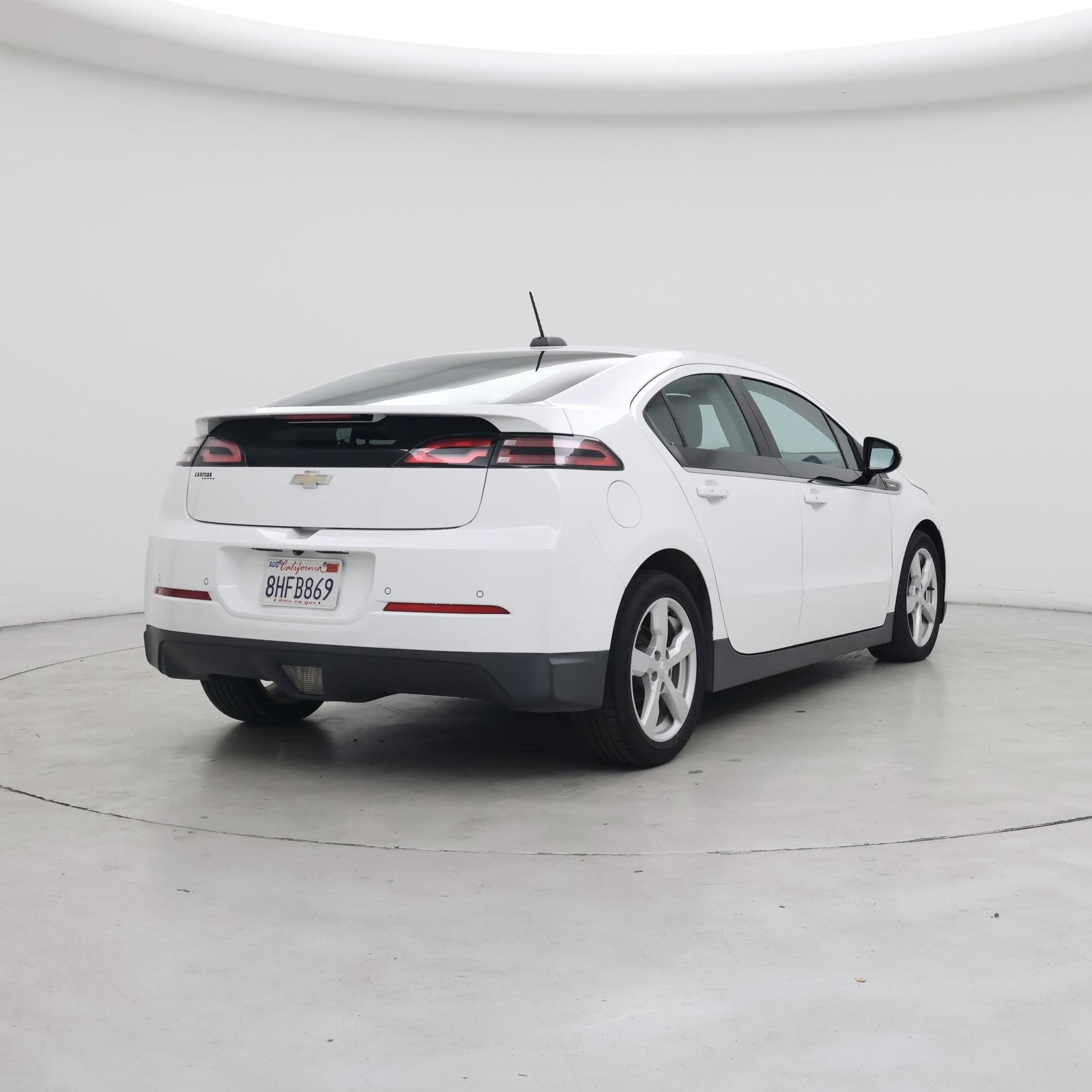 Thumbnail: 2015 Chevrolet Volt - 8