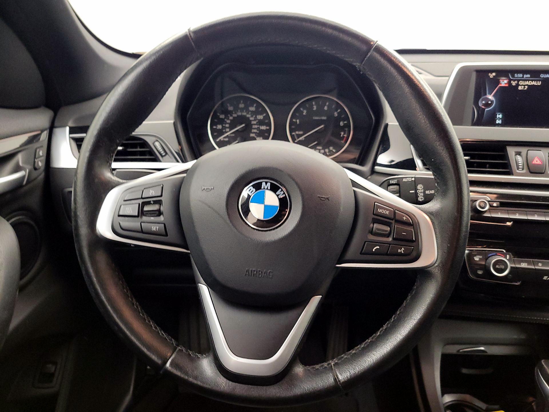 Thumbnail: 2017 BMW X1 - 10