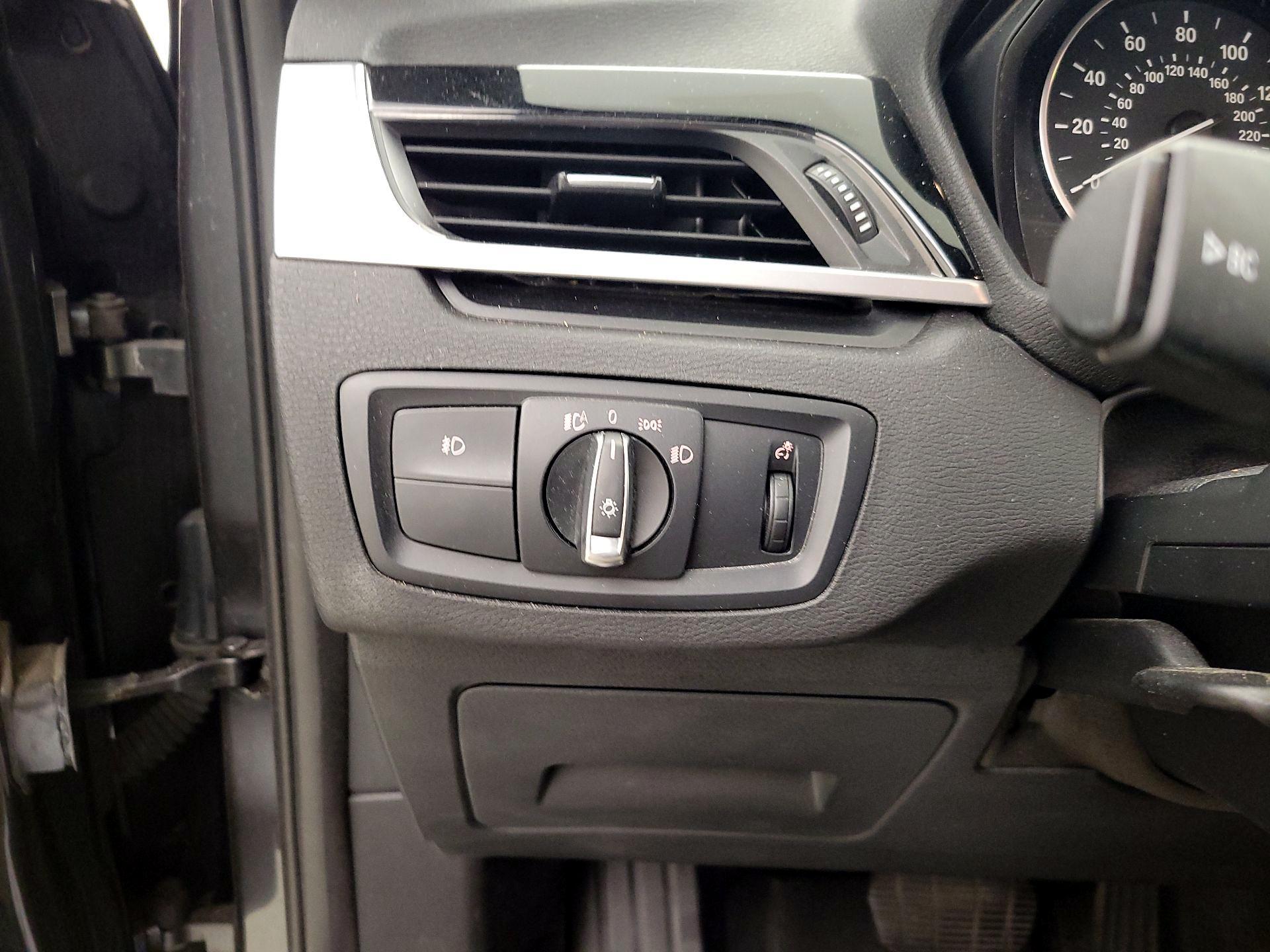 Thumbnail: 2017 BMW X1 - 13