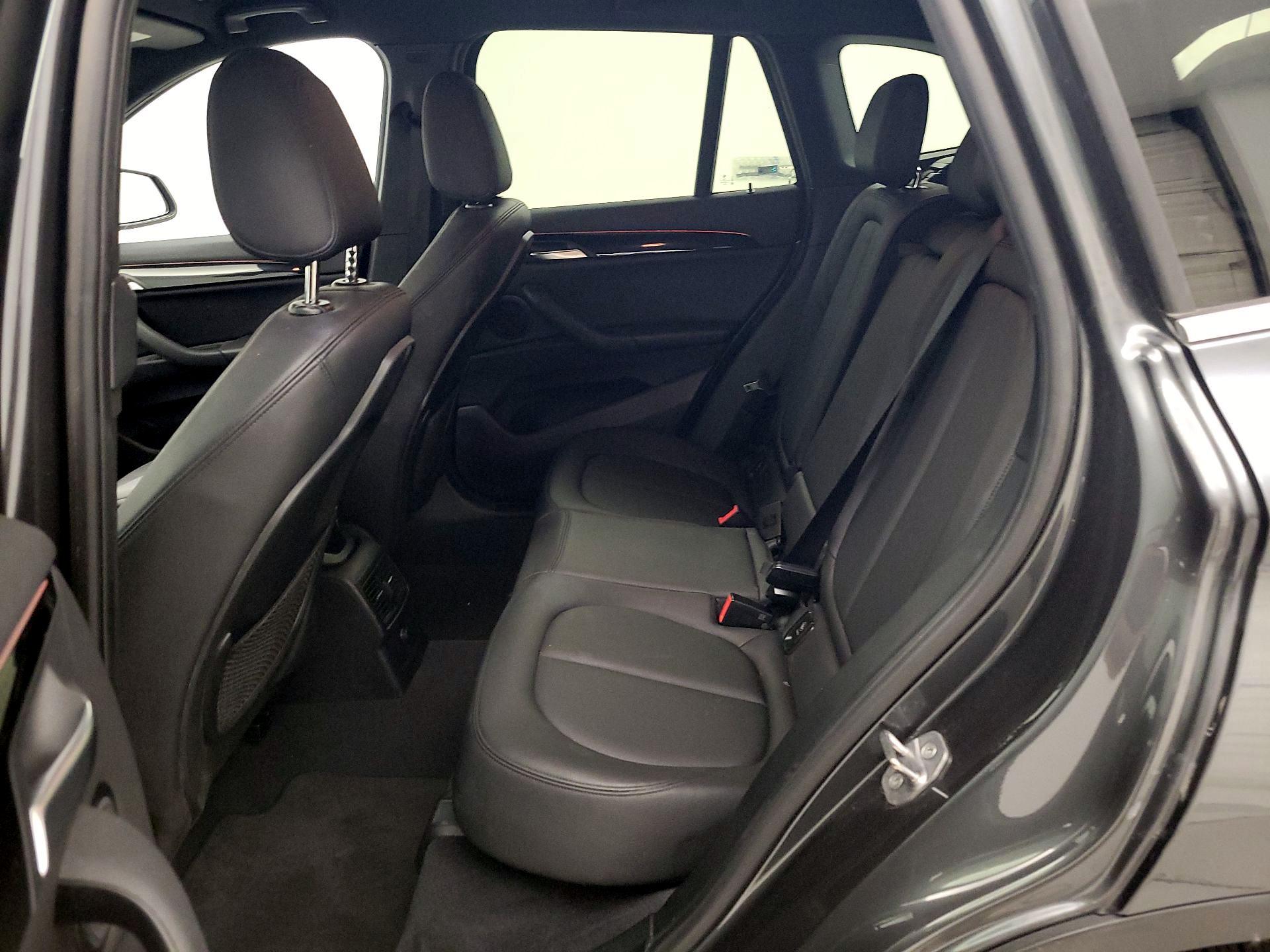 Thumbnail: 2017 BMW X1 - 19