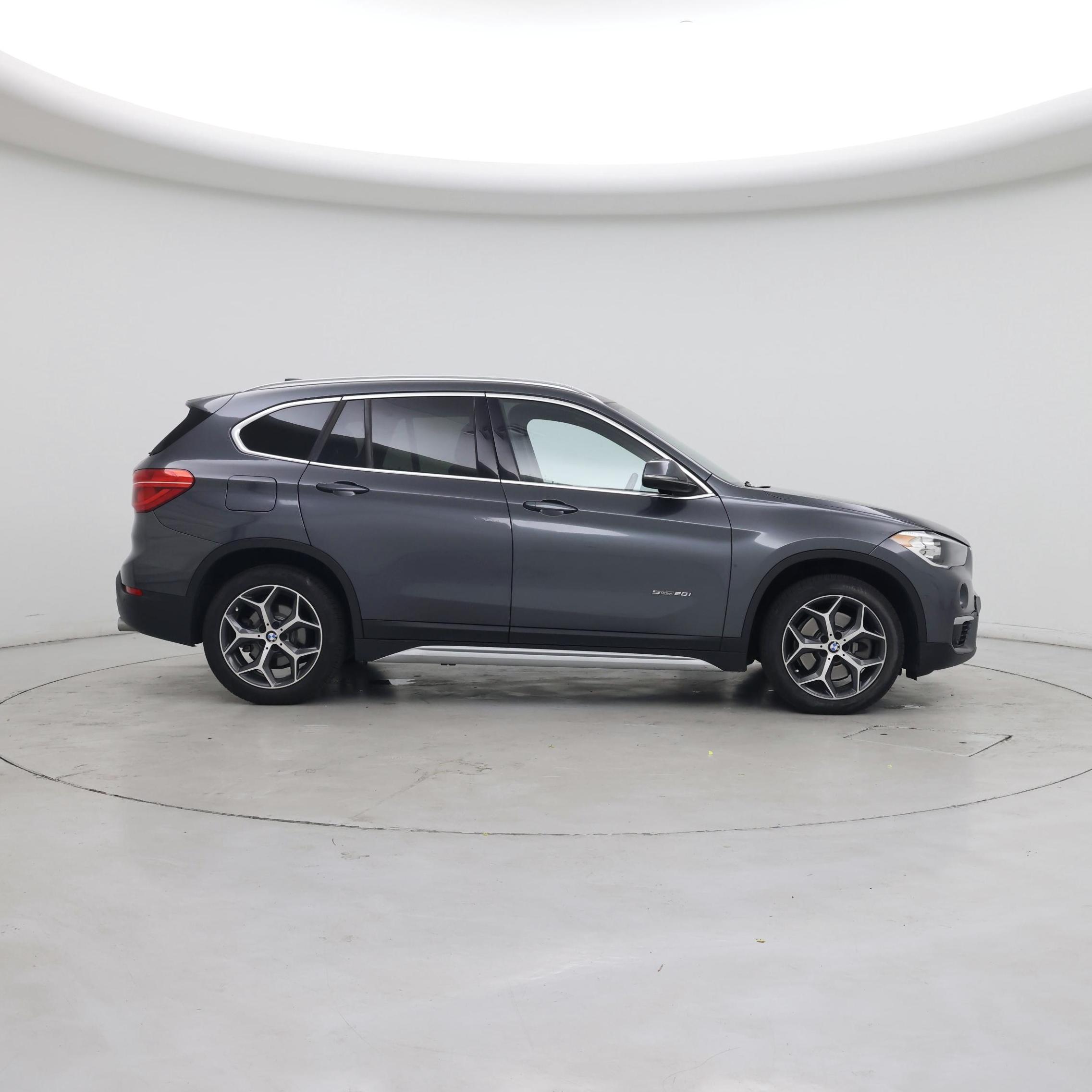 Thumbnail: 2017 BMW X1 - 7