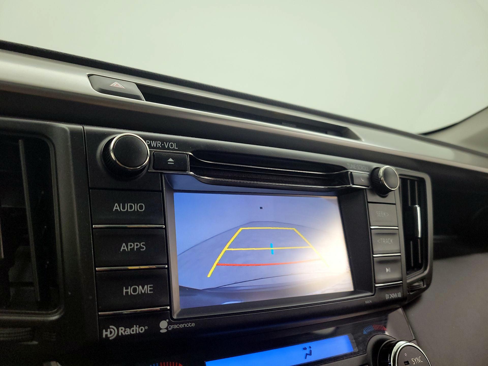 Thumbnail: 2016 Toyota RAV4 - 14