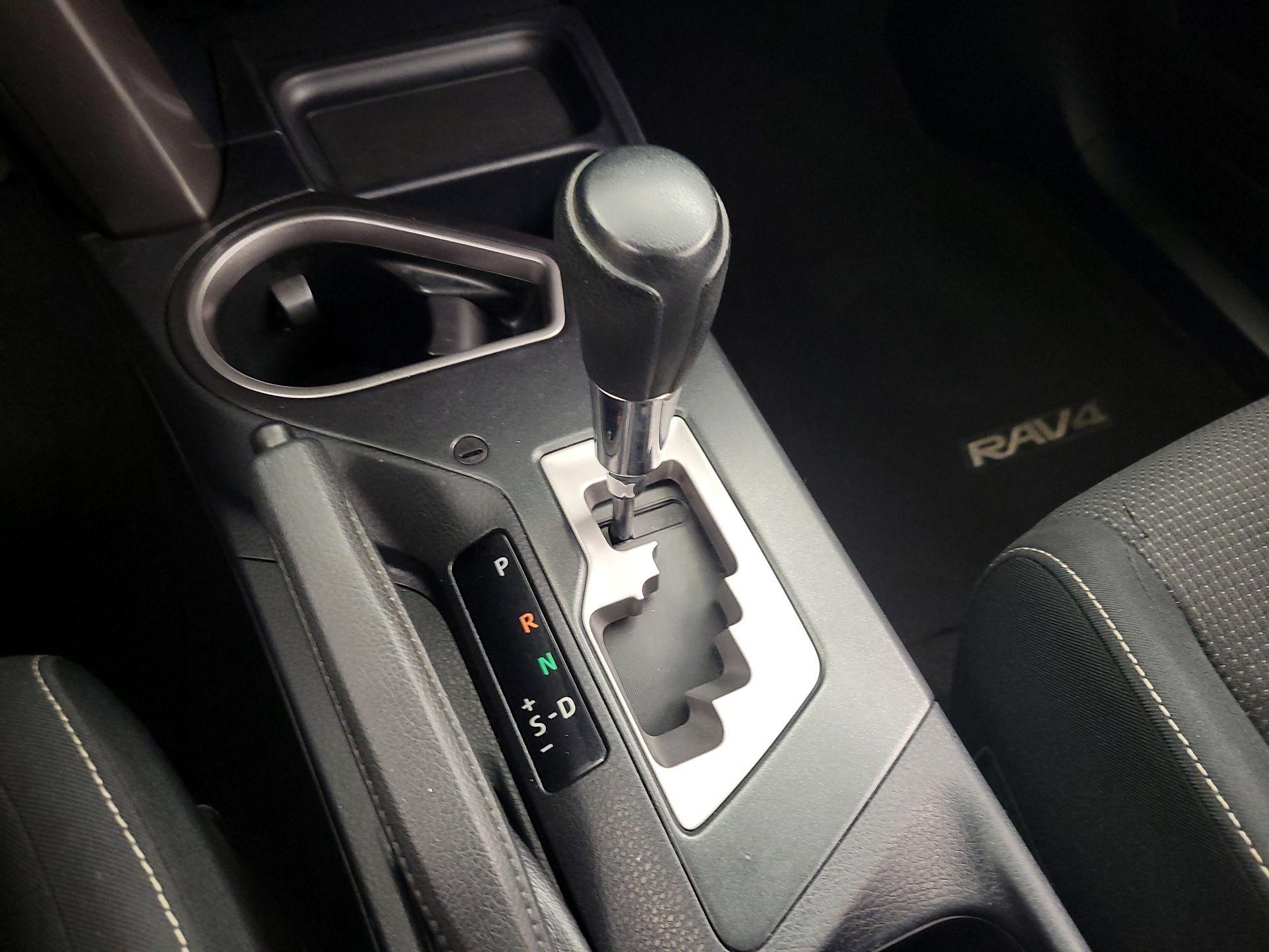 Thumbnail: 2016 Toyota RAV4 - 17