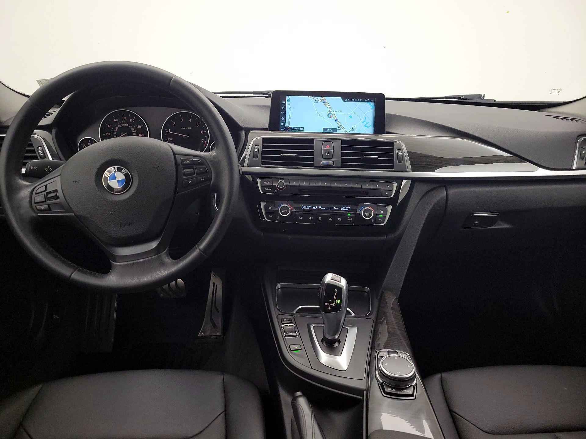 Thumbnail: 2017 BMW 3 Series - 9