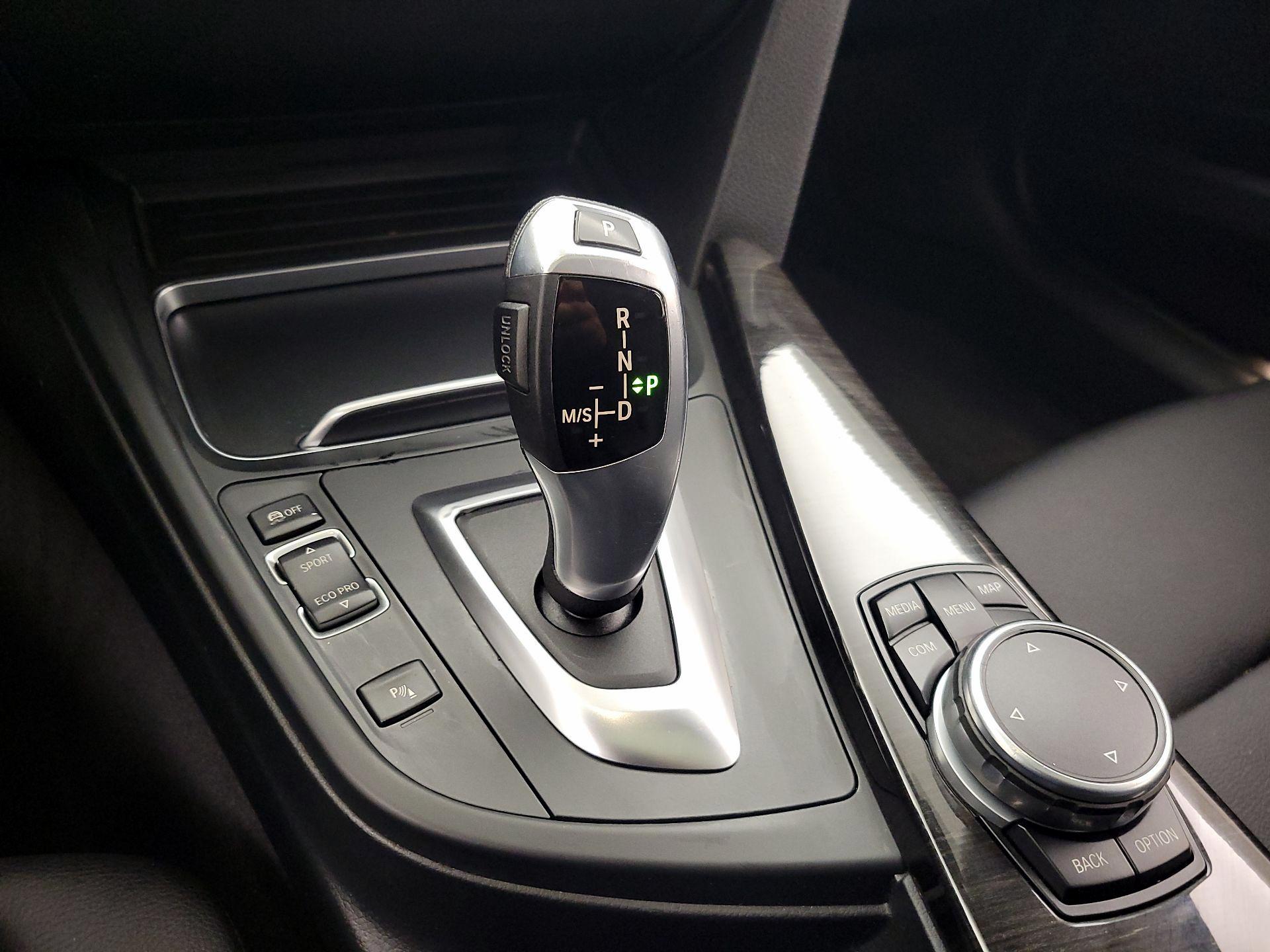 Thumbnail: 2017 BMW 3 Series - 18