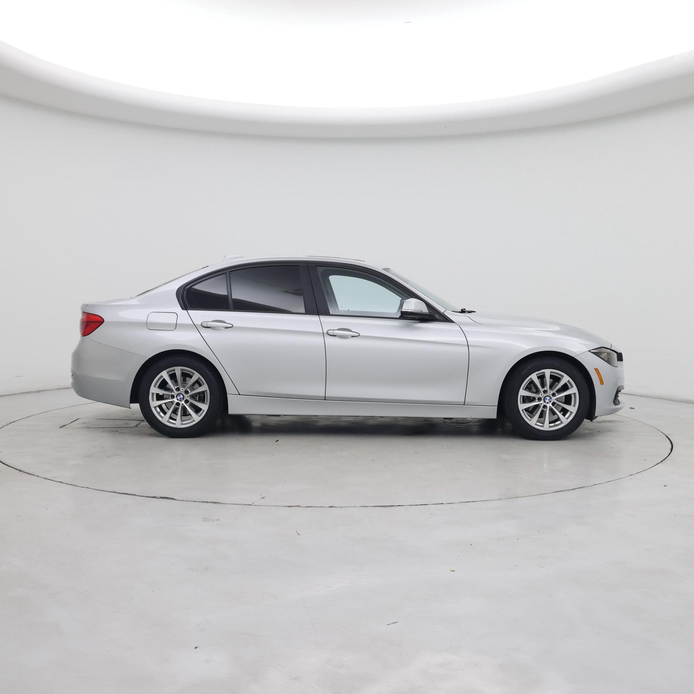 Thumbnail: 2017 BMW 3 Series - 7