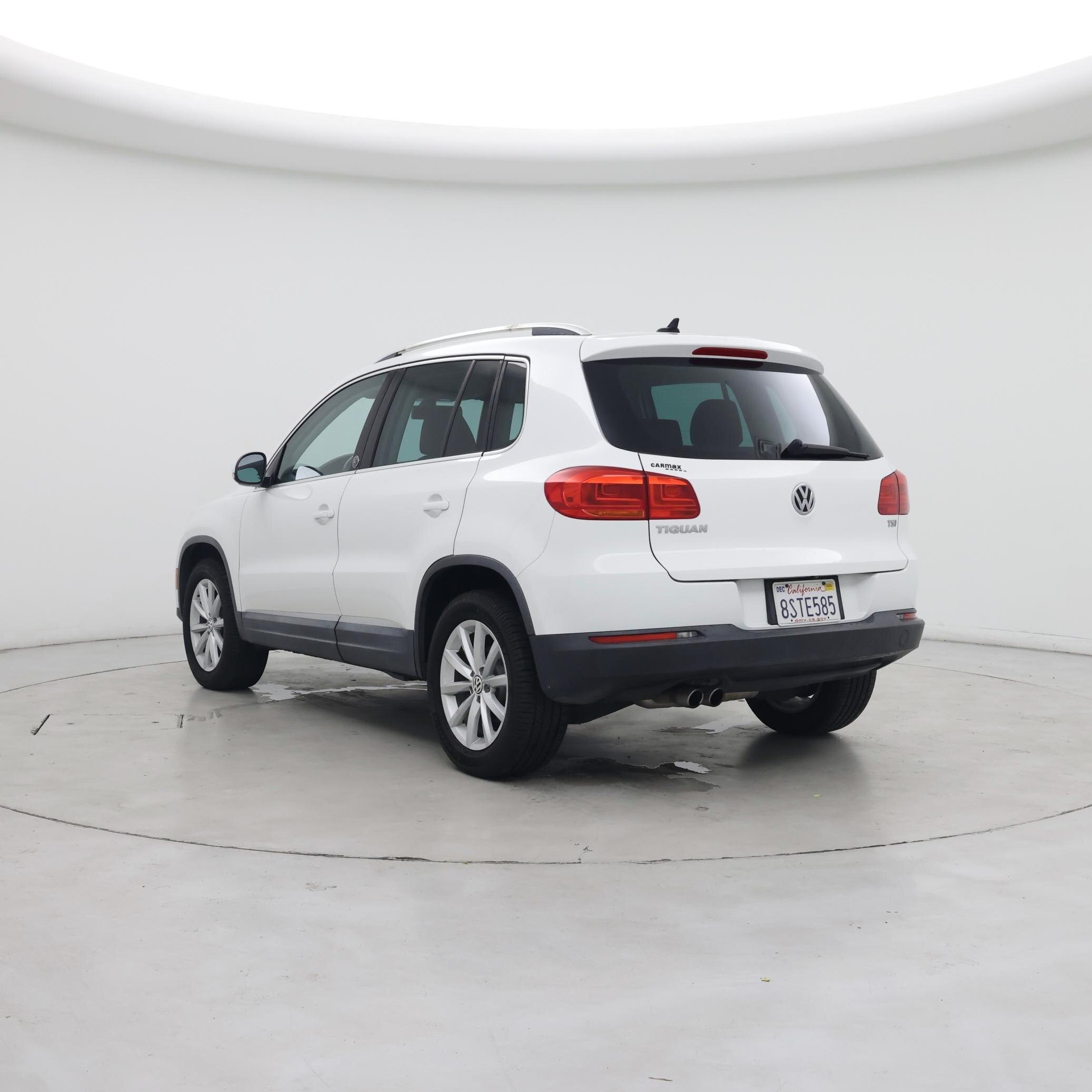 Thumbnail: 2017 Volkswagen Tiguan - 2