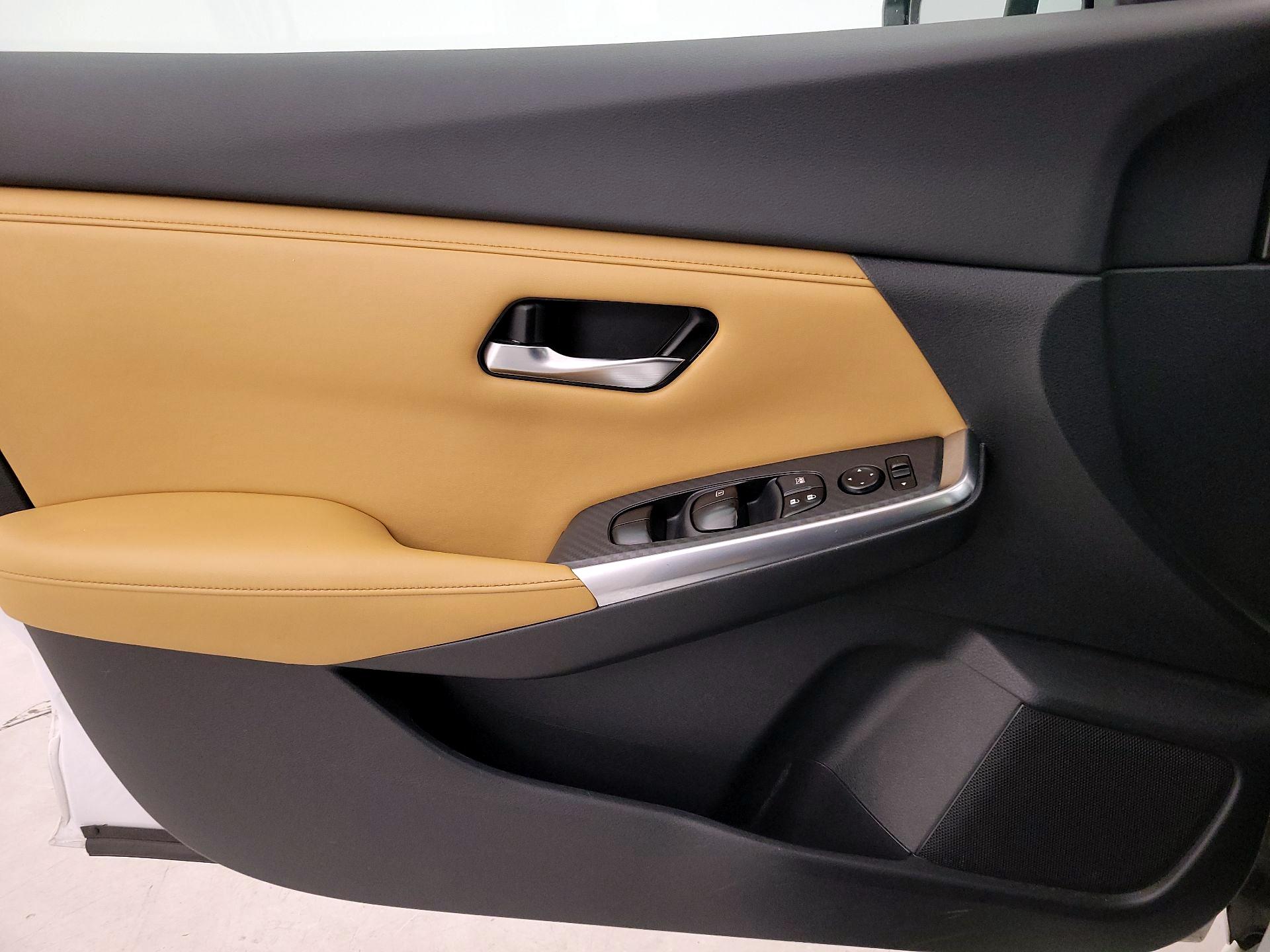 Thumbnail: 2020 Nissan Sentra - 12